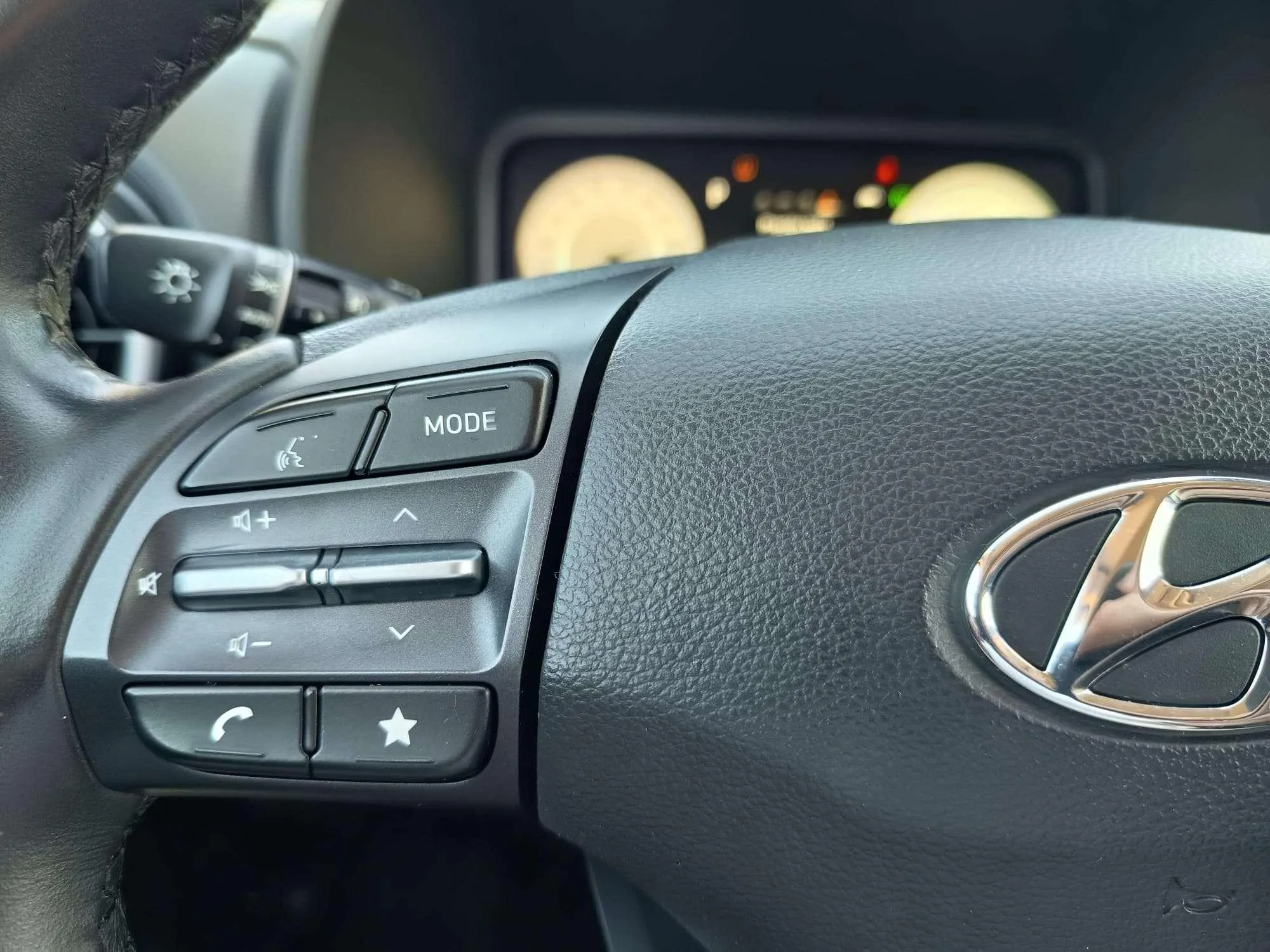 Hyundai Kona 1.6 GDI HEV Maxx DCT - foto 12