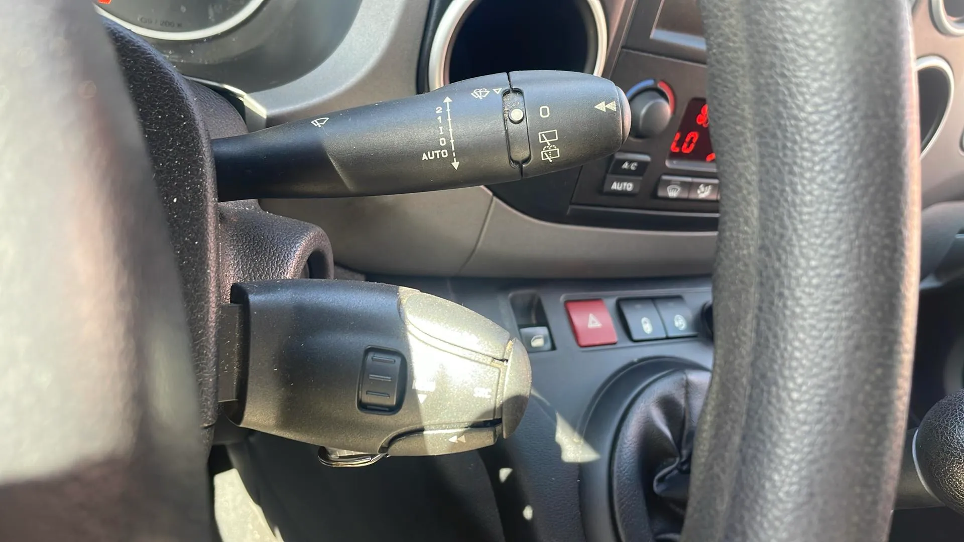 Peugeot Partner Tepee Access BlueHDi 1.6 HDi (100) - foto 28