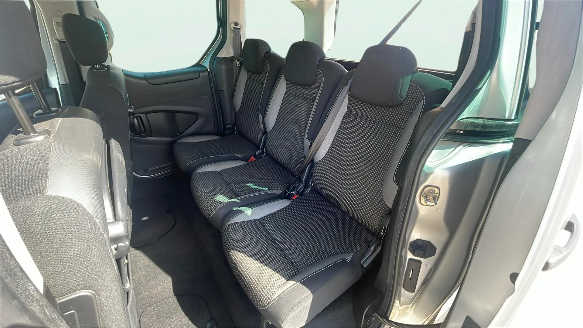 Peugeot Partner Tepee Access BlueHDi 1.6 HDi (100) - foto 15