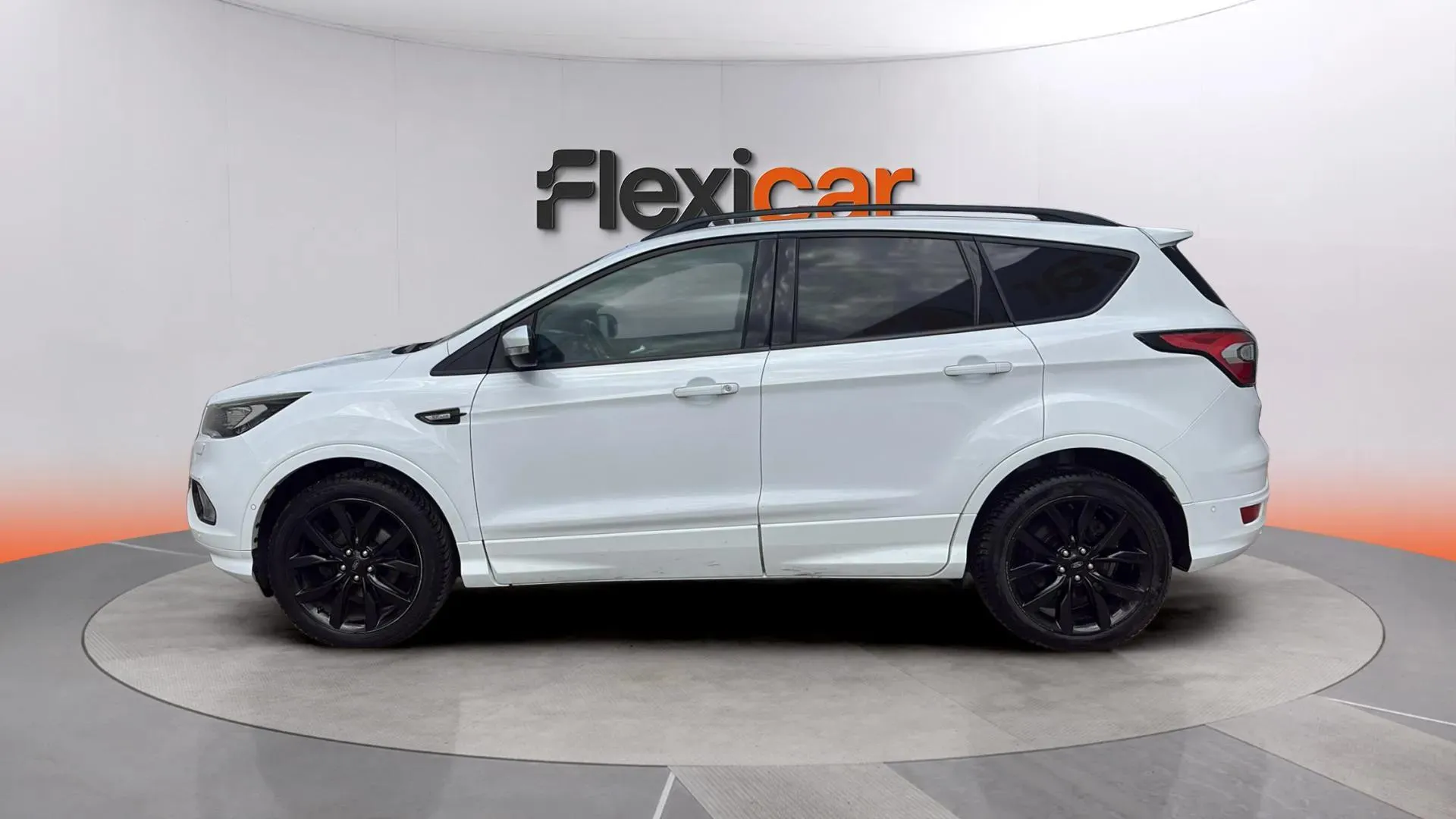 Ford Kuga 1.5 EcoBoost 4x2 ST-Line - foto 44