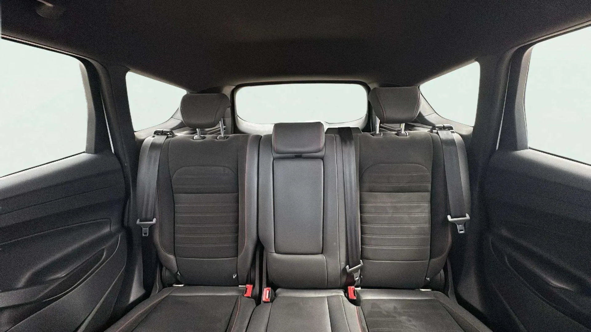 Ford Kuga 1.5 EcoBoost 4x2 ST-Line - foto 31