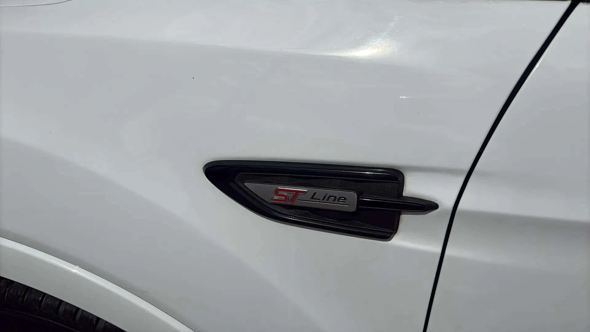Ford Kuga 1.5 EcoBoost 4x2 ST-Line - foto 28