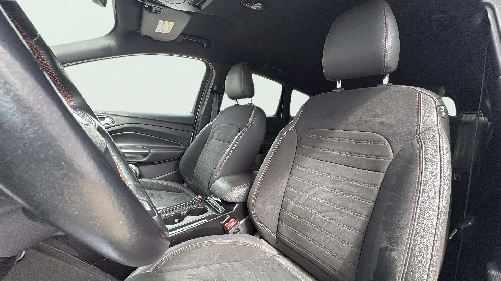 Ford Kuga 1.5 EcoBoost 4x2 ST-Line - foto 41