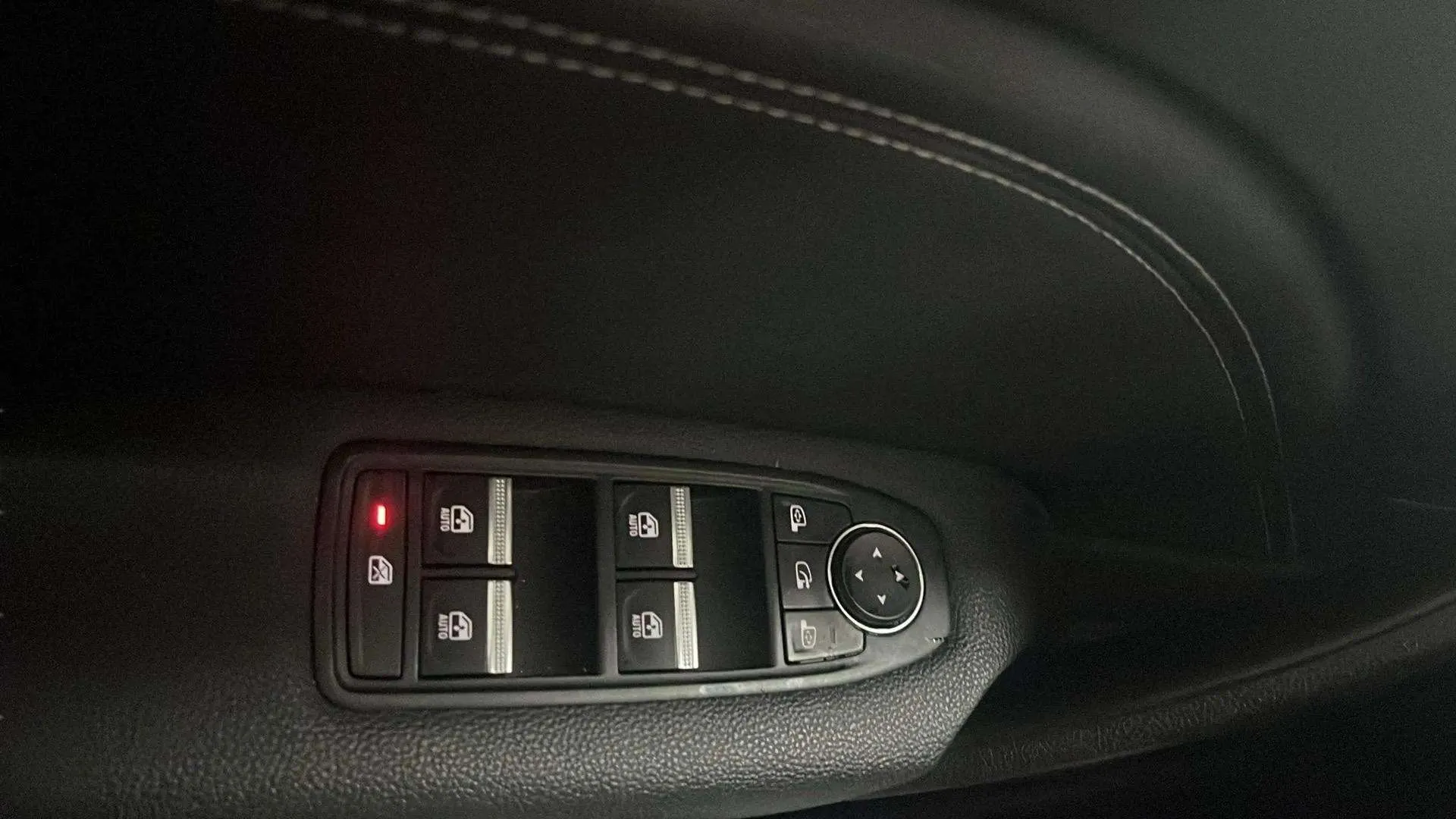Renault Captur evolution TCe - foto 21