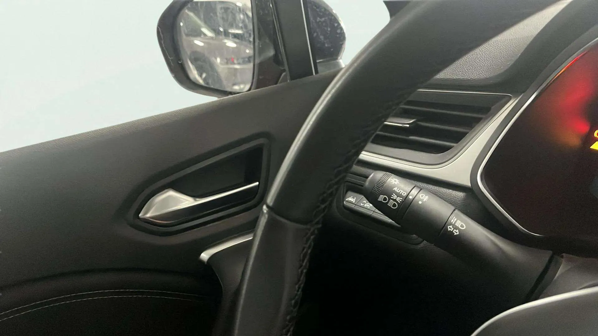 Renault Captur evolution TCe - foto 15