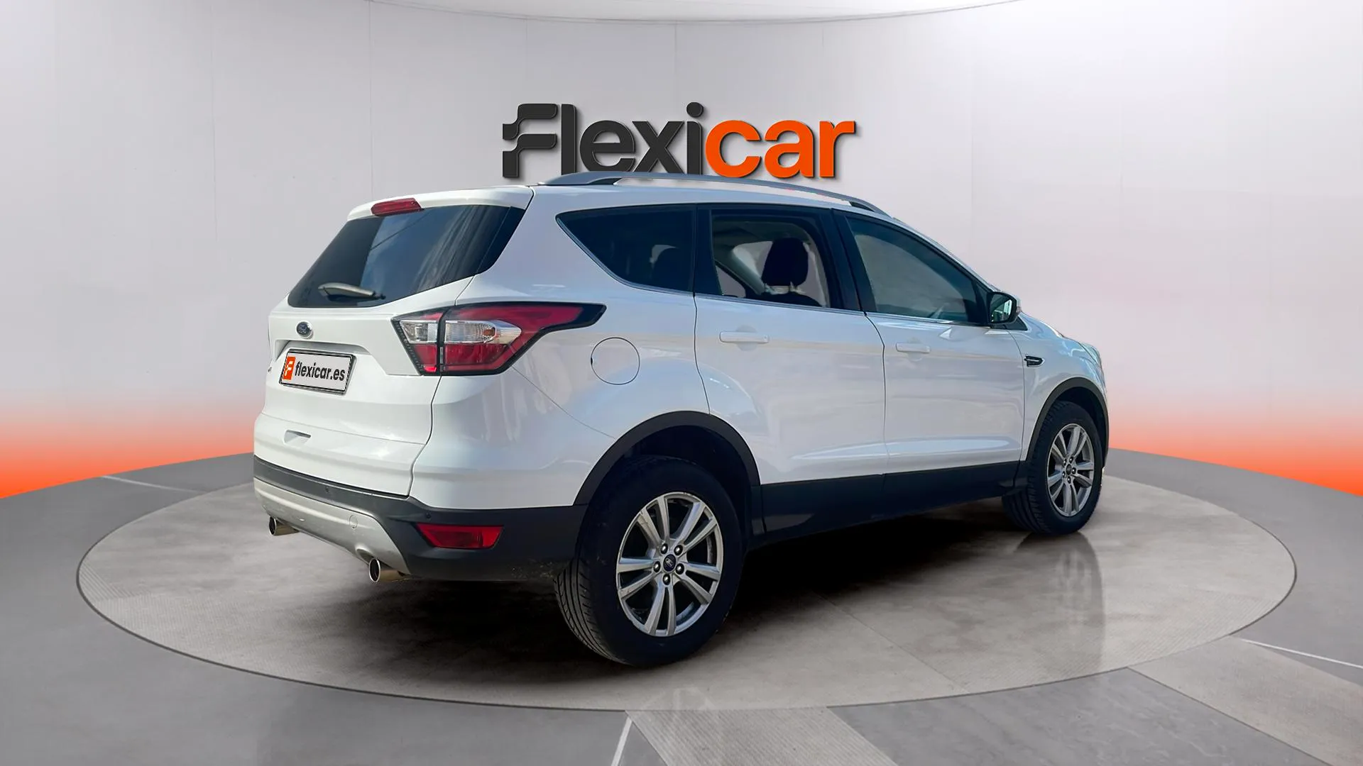 Ford Kuga 1.5 EcoBoost 4x2 Trend - foto 4