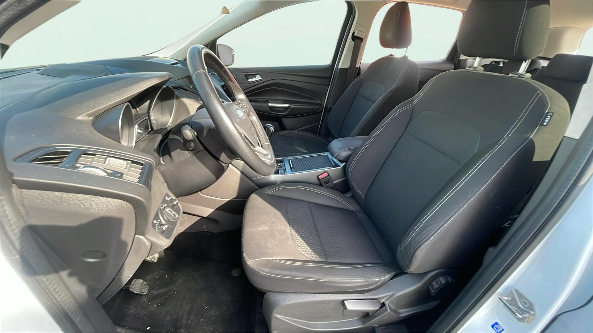 Ford Kuga 1.5 EcoBoost 4x2 Trend - foto 14