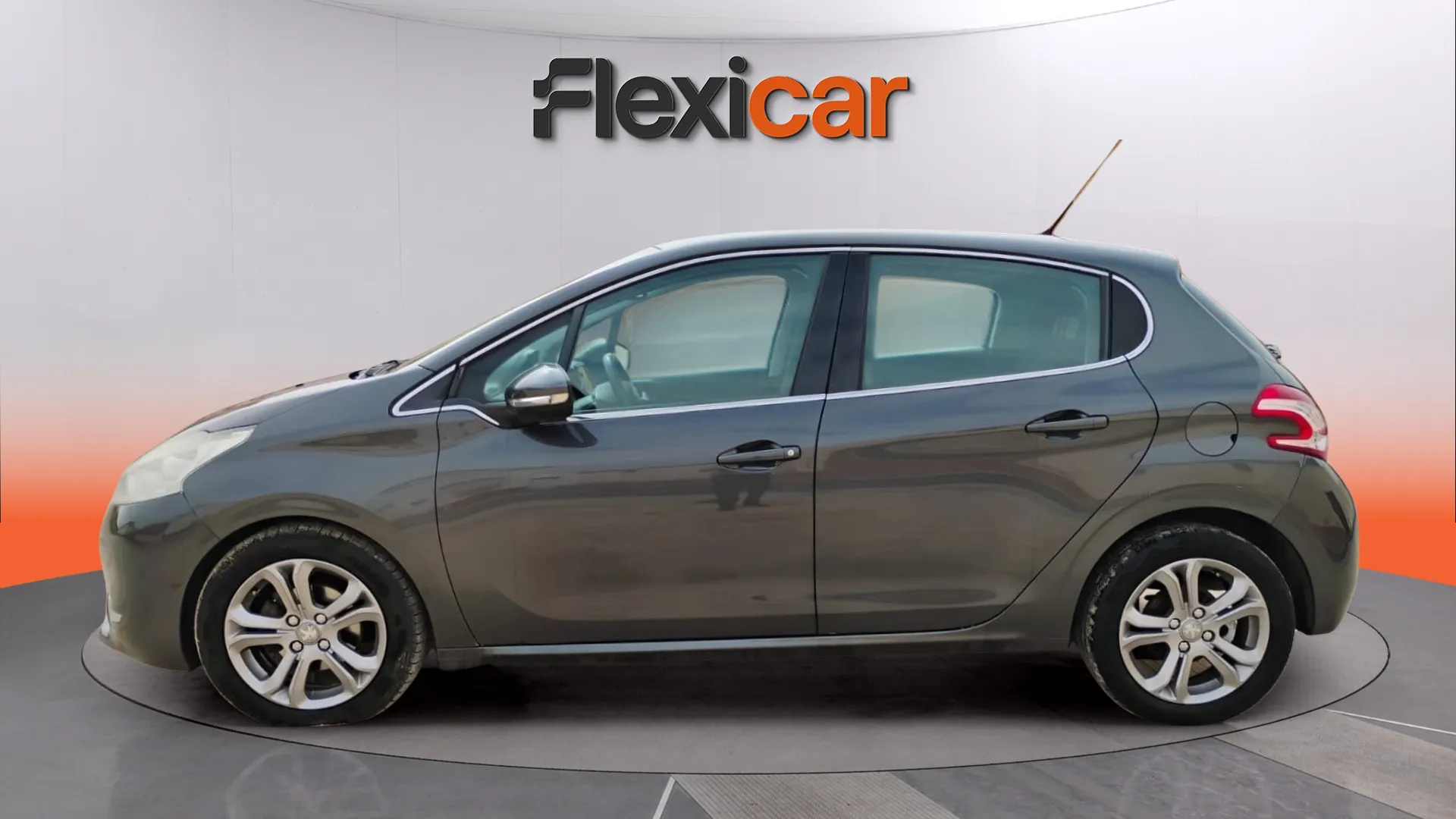 Peugeot 208 Allure 1.6 VTi 120 - foto 4