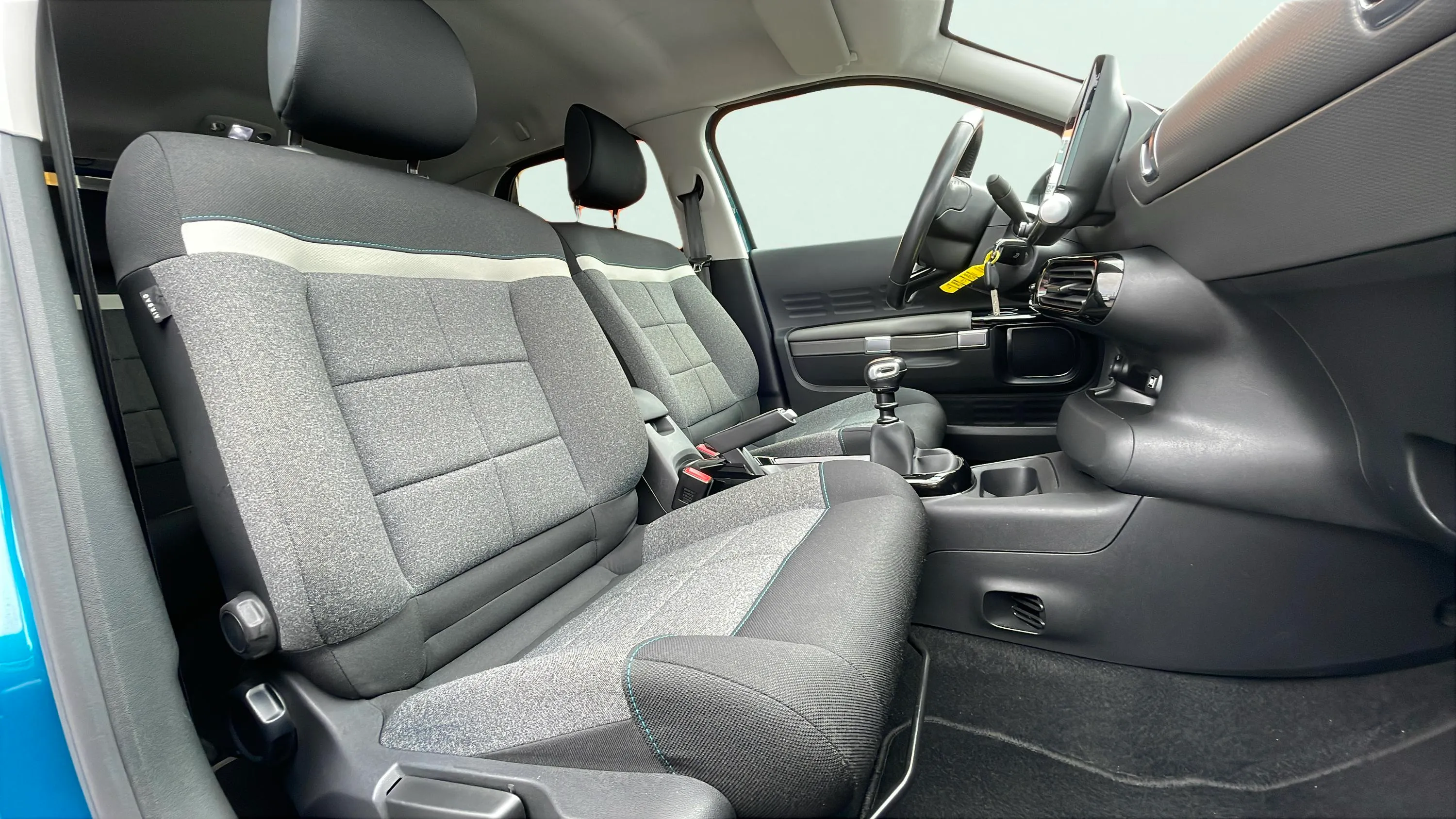 Citroën C4 Cactus BlueHDi 100 Shine - foto 11