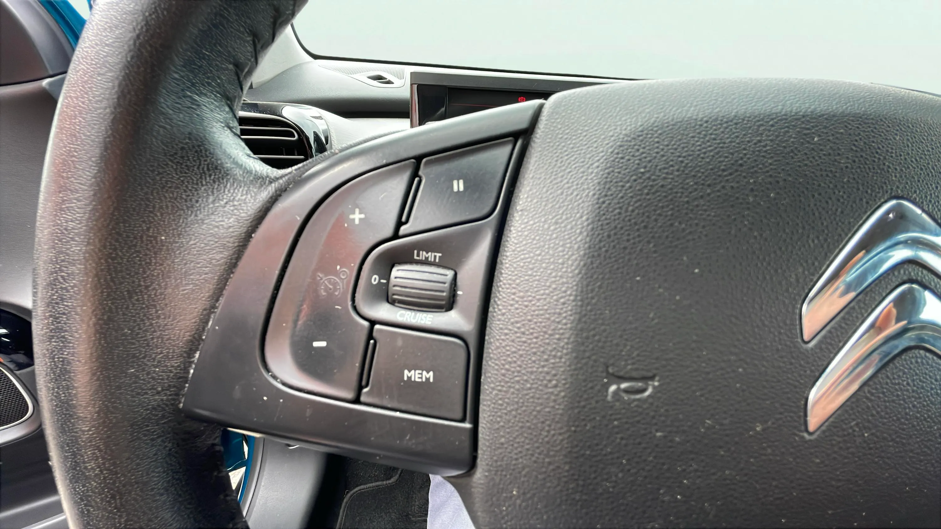Citroën C4 Cactus BlueHDi 100 Shine - foto 16