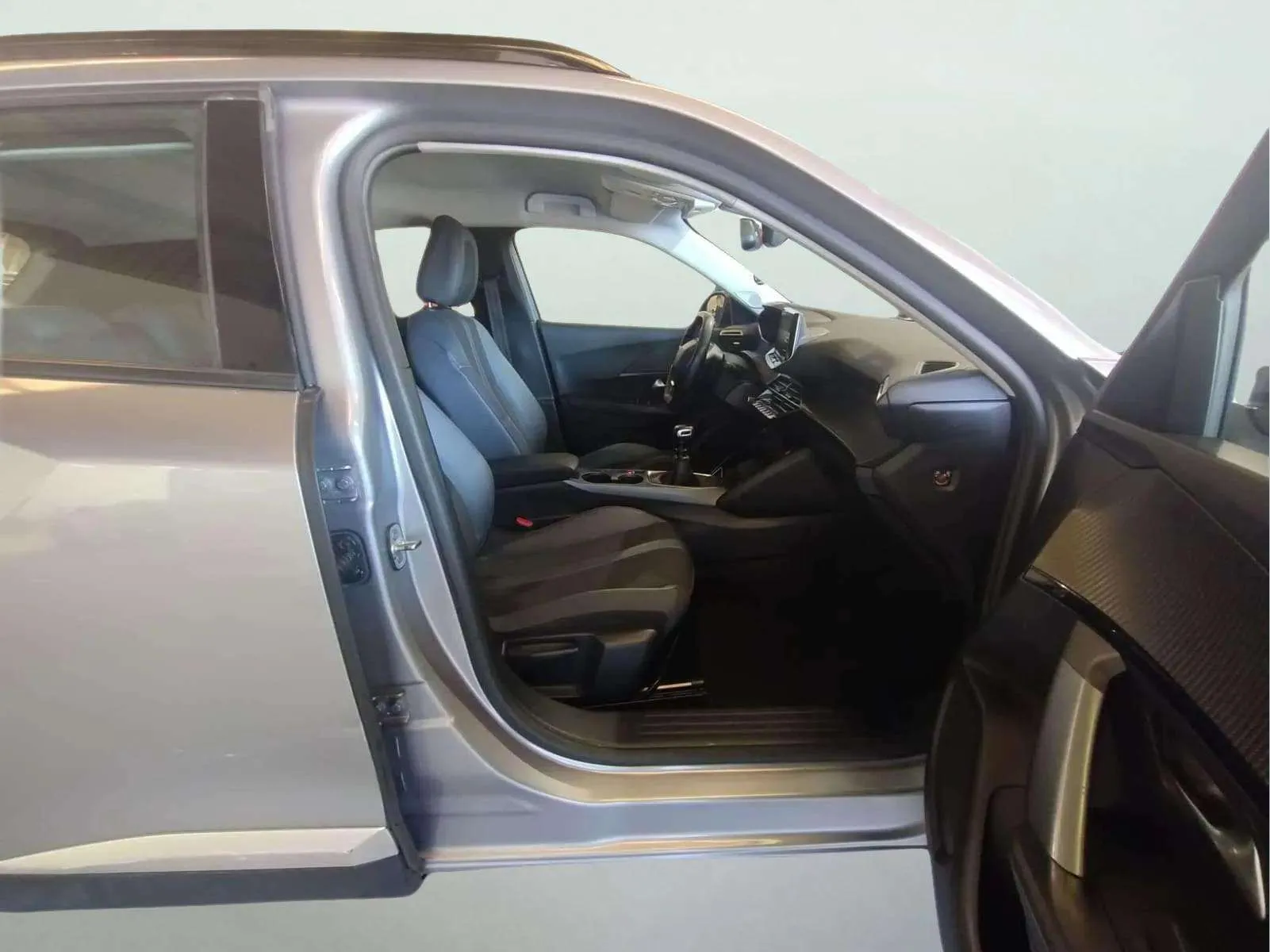 Peugeot 2008 Allure 1.5 - foto 11