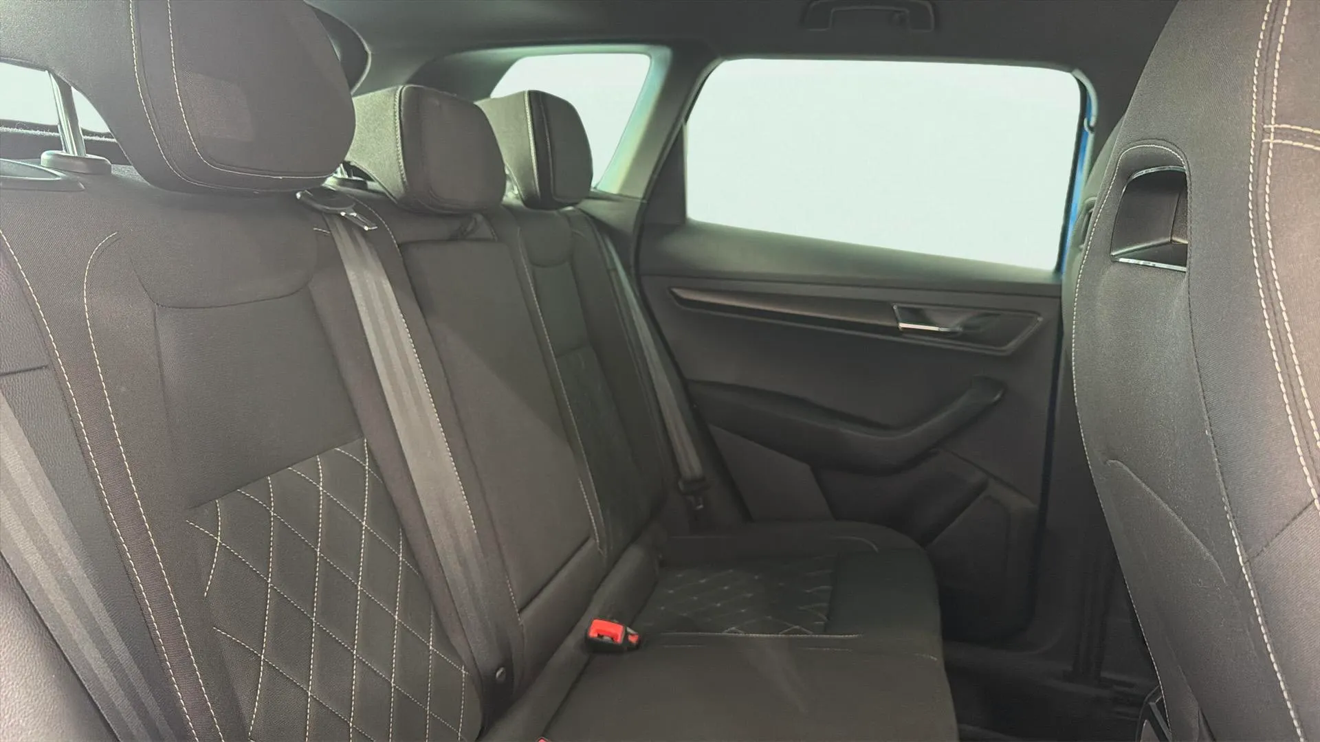 Škoda Karoq 1.5 TSI DSG ACT 125 Aniv - foto 12