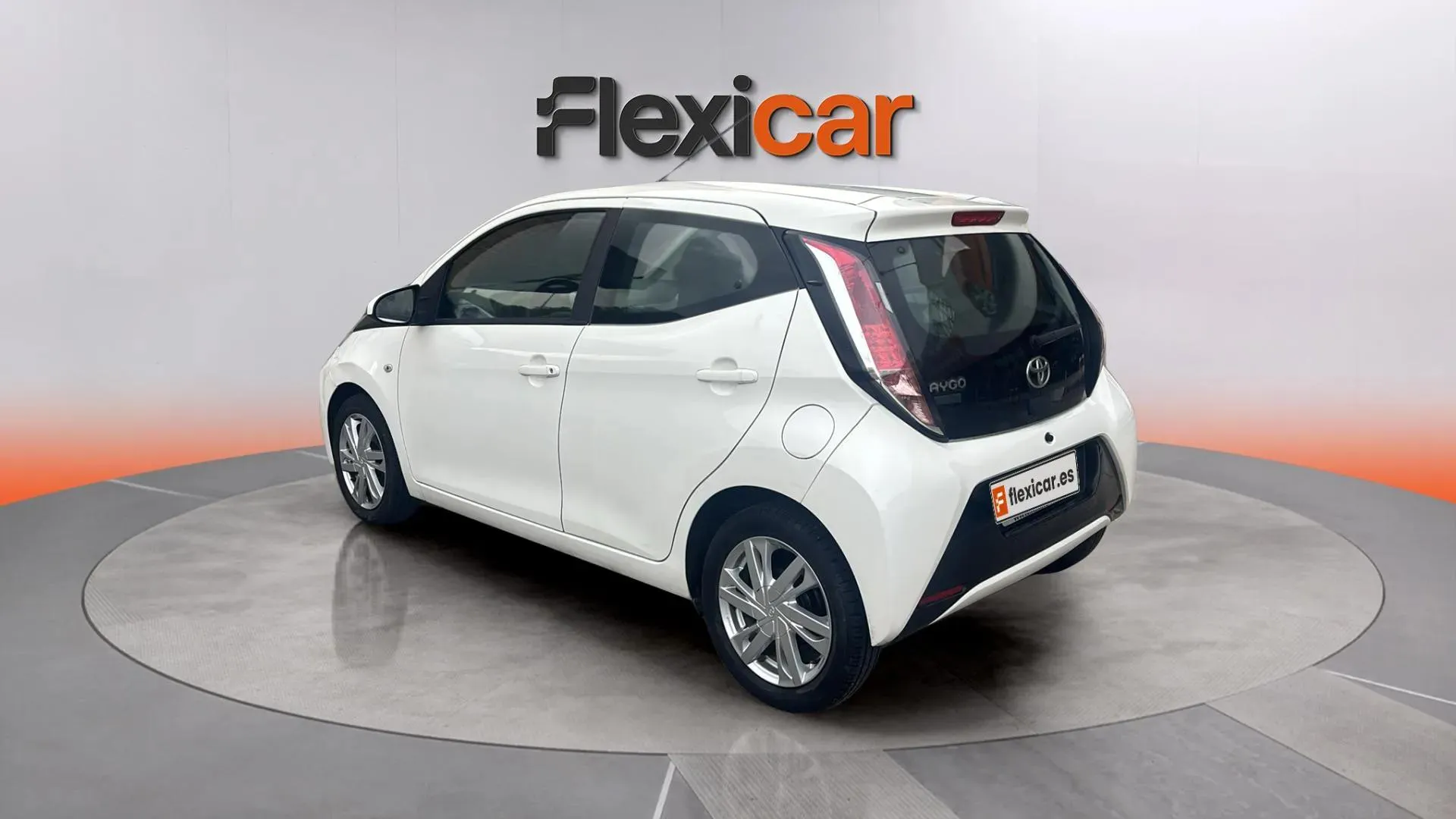 Toyota Aygo 1.0 70 x-cite - foto 5