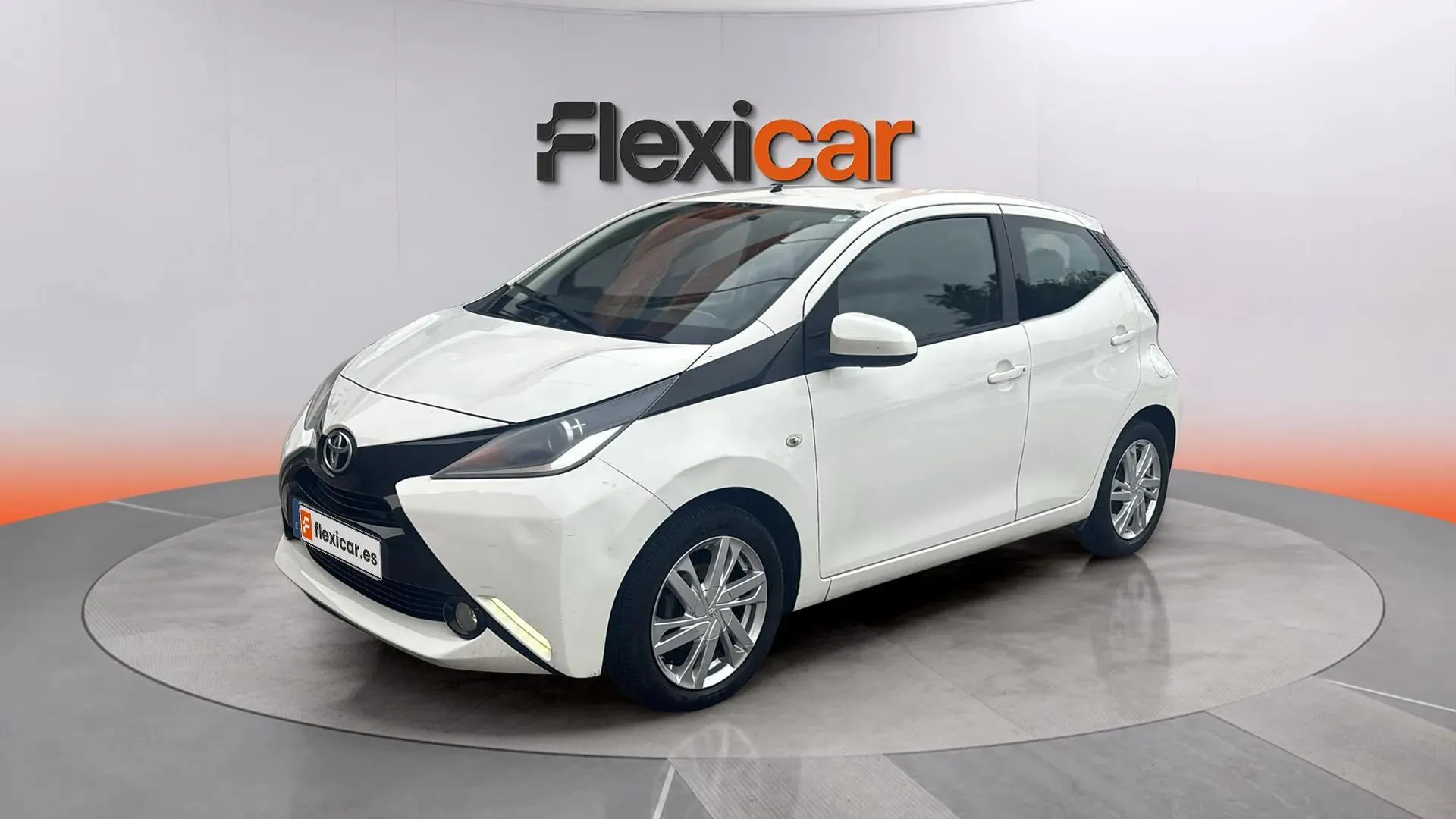 Toyota Aygo 1.0 70 x-cite - foto 3