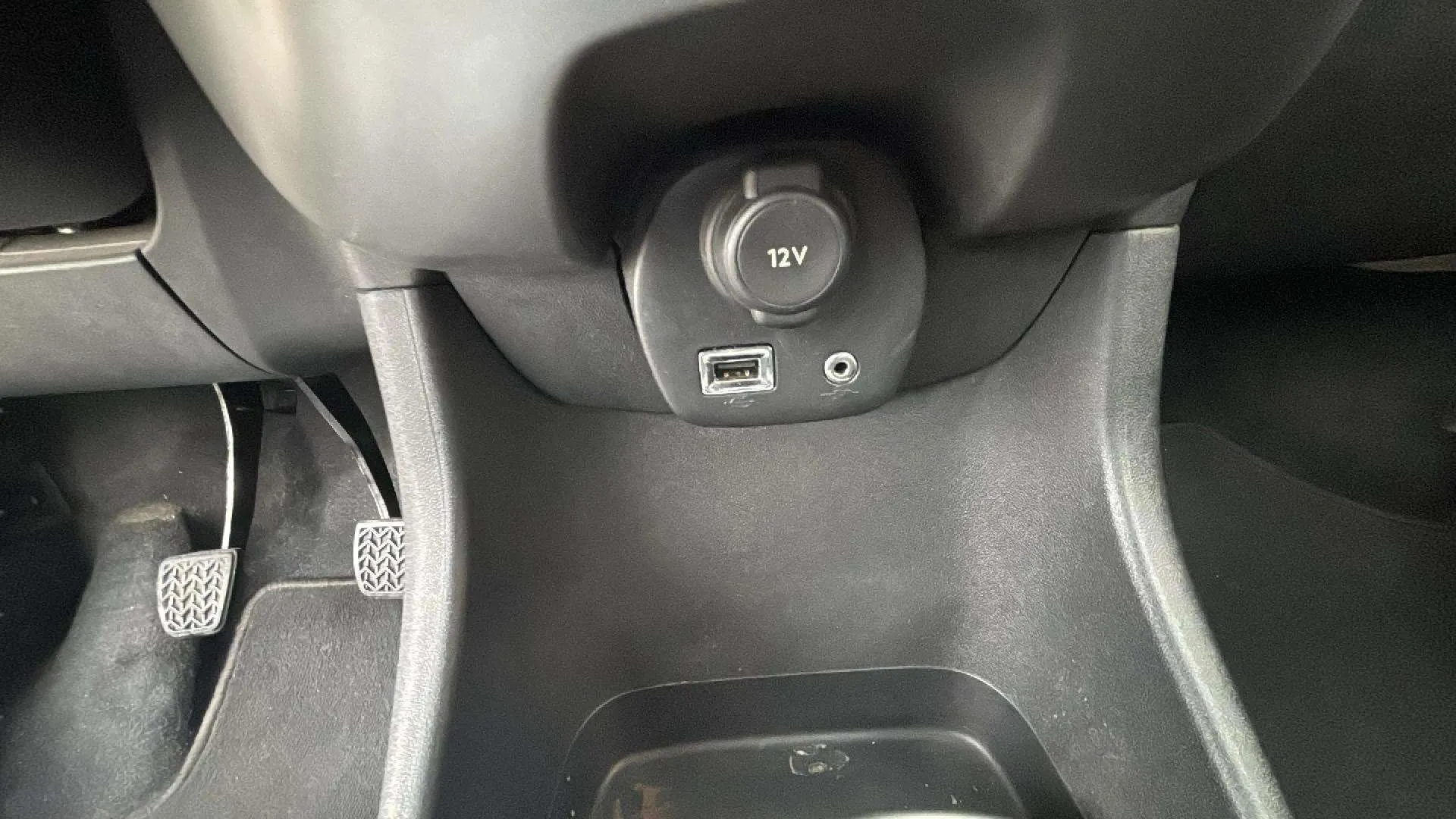 Toyota Aygo 1.0 70 x-cite - foto 32