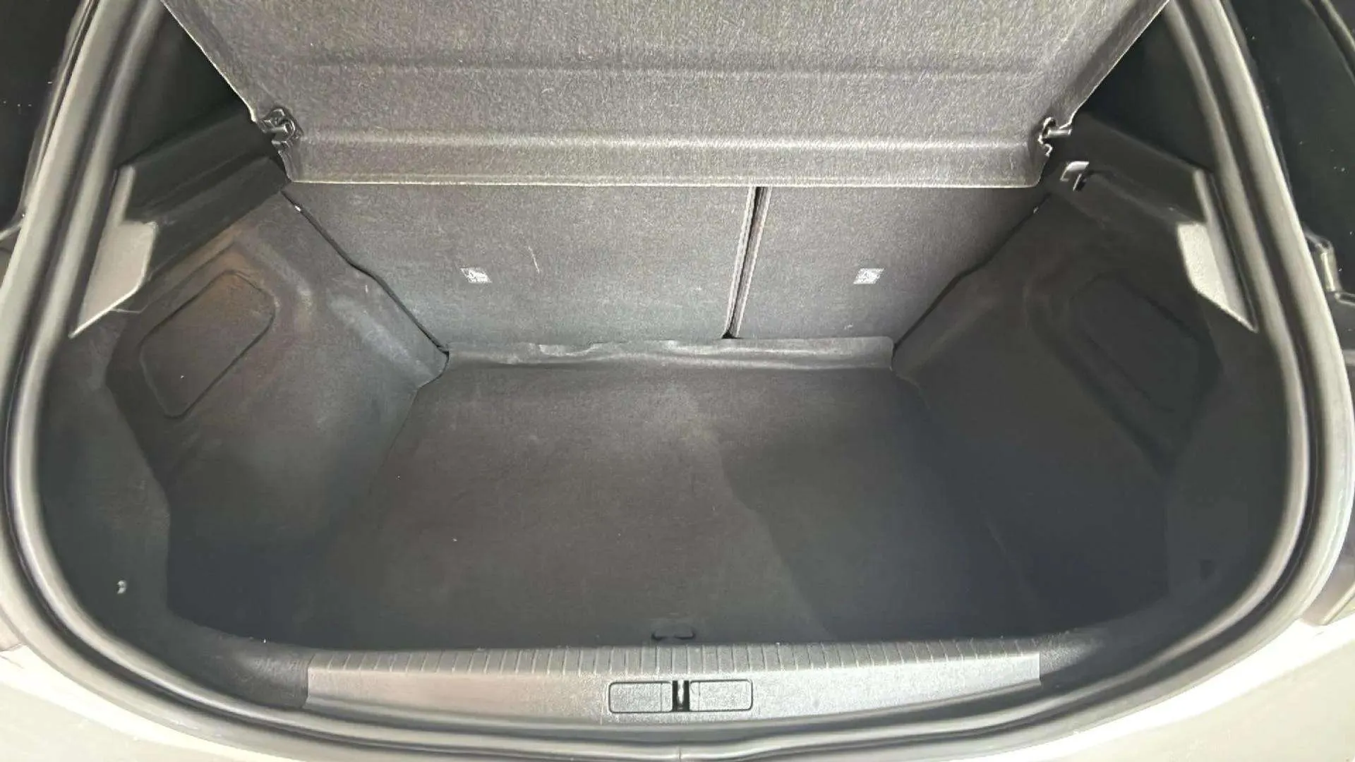 Opel Corsa 1.2T XHL GS - foto 9