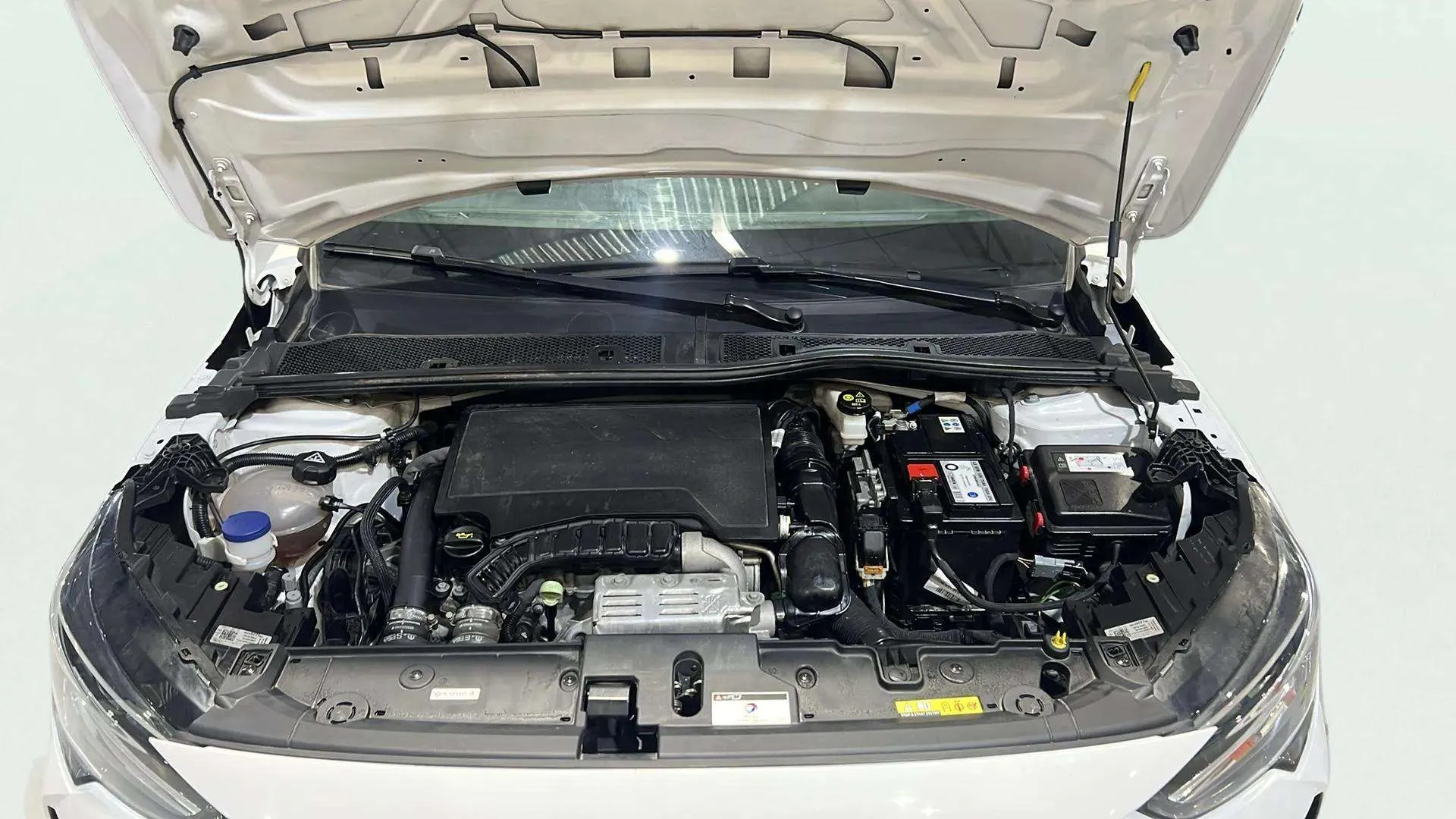 Opel Corsa 1.2T XHL Edition - foto 18