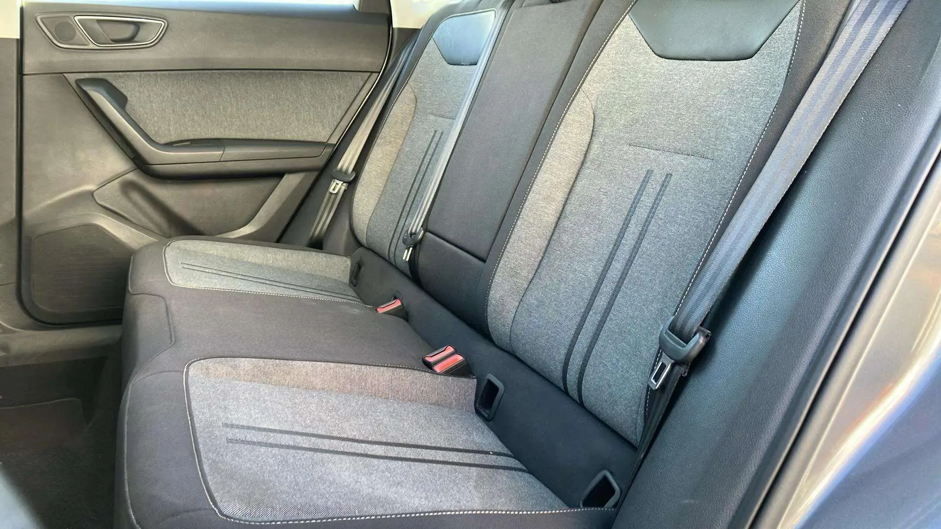 SEAT Ateca Business 1.5 EcoTSI DSG 7 - foto 16