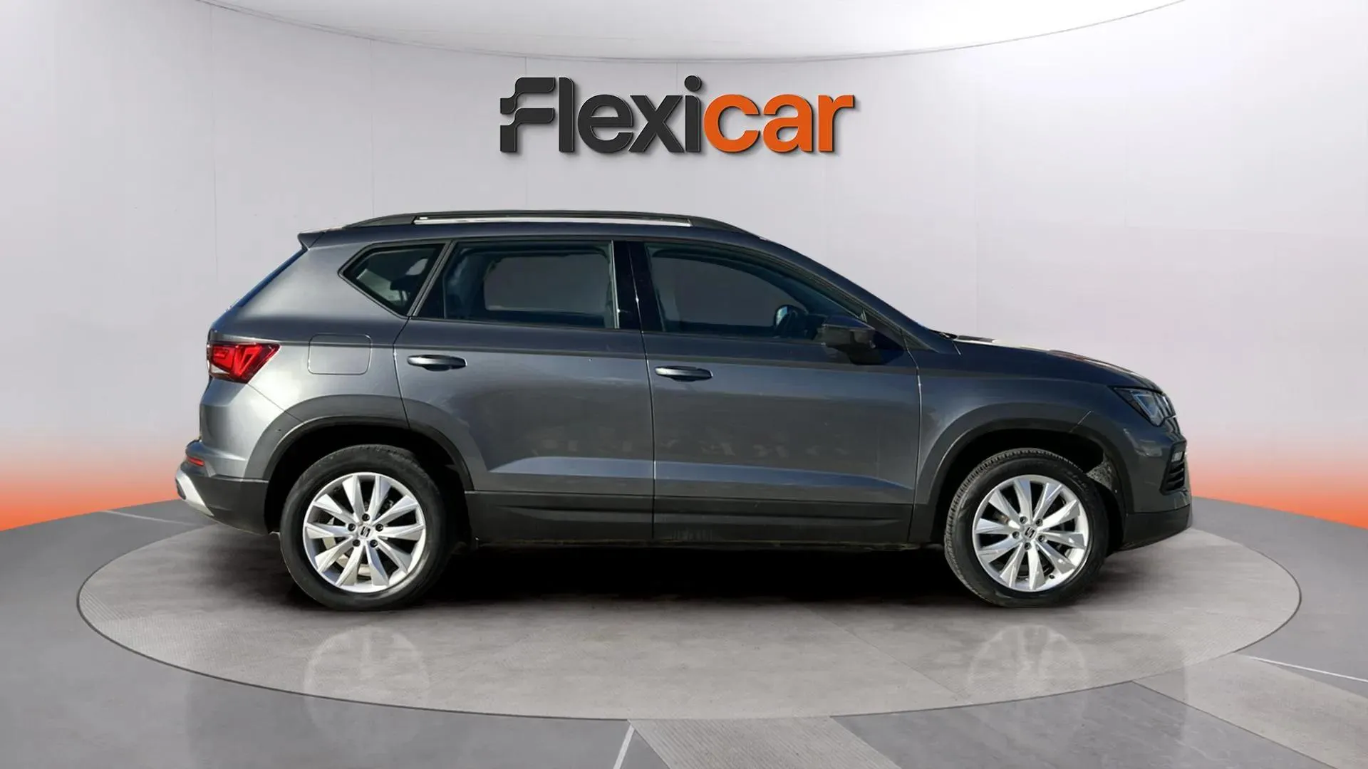 SEAT Ateca Business 1.5 EcoTSI DSG 7 - foto 8