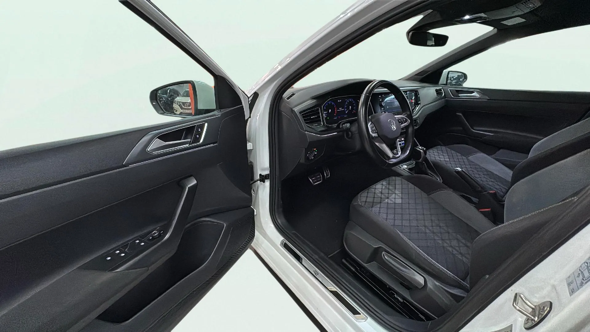 Volkswagen Polo R-Line 1.0 TSI DSG - foto 18