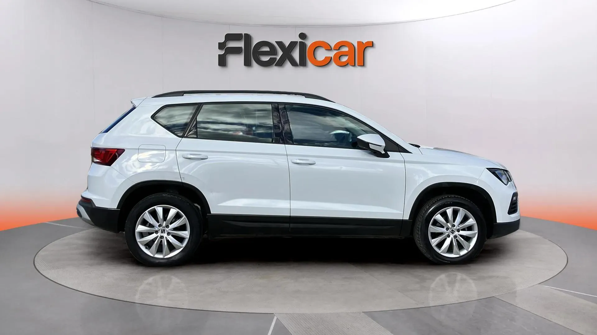 SEAT Ateca Business 1.5 EcoTSI DSG 7 - foto 8