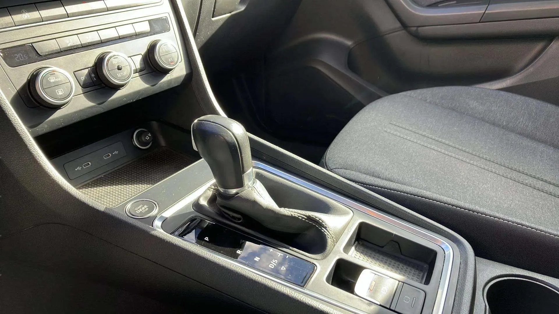 SEAT Ateca Business 1.5 EcoTSI DSG 7 - foto 16