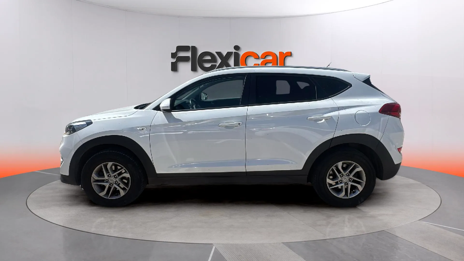 Hyundai Tucson 1.6 GDi BlueDrive 25 Aniversario 4x2 - foto 5