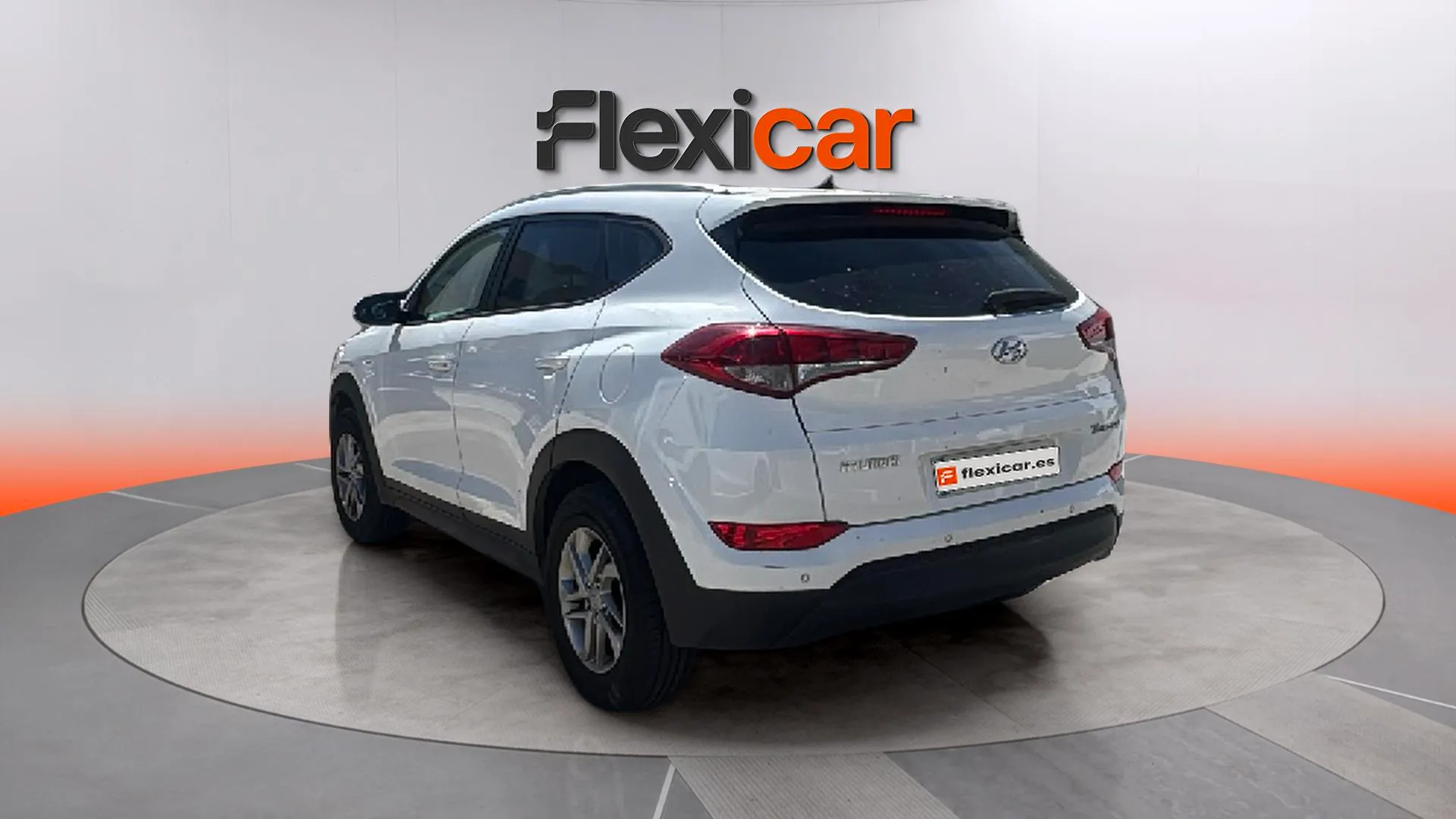 Hyundai Tucson 1.6 GDi BlueDrive 25 Aniversario 4x2 - foto 4