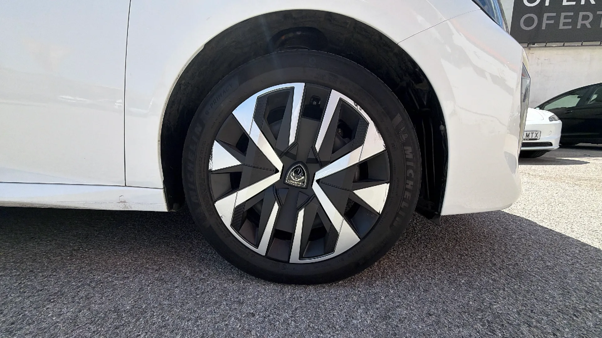 Peugeot 208 Style PureTech 100 - foto 24