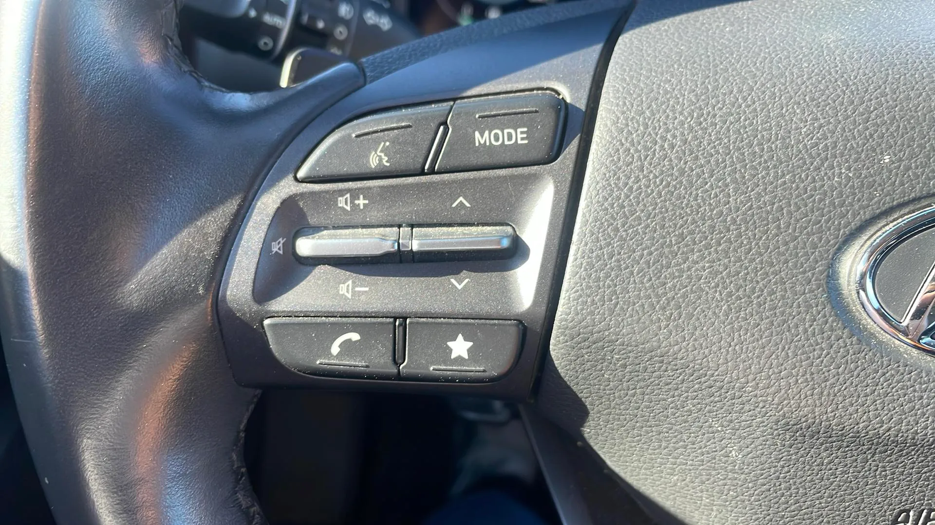 Hyundai Kona 1.6 GDI HEV Tecno 2C DCT - foto 34
