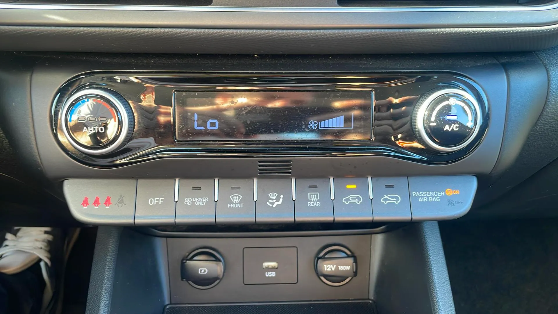 Hyundai Kona 1.6 GDI HEV Tecno 2C DCT - foto 24