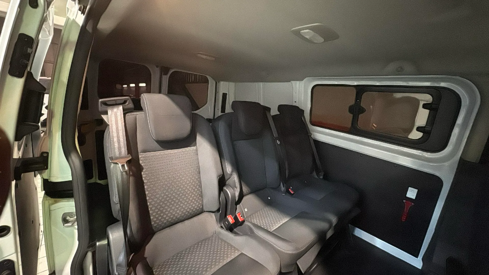 Ford Tourneo Custom 2.0 EcoBoost Hybr L2 Titanium - foto 17