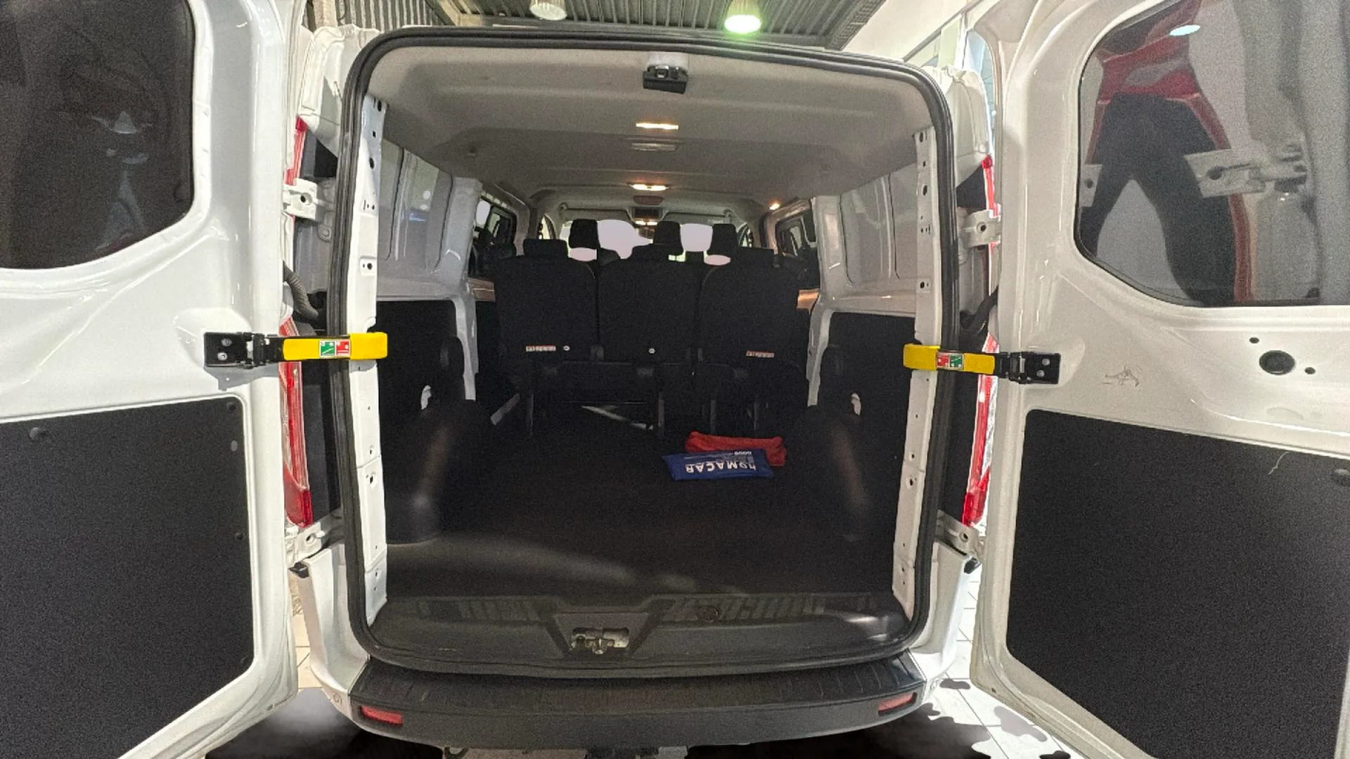 Ford Tourneo Custom 2.0 EcoBoost Hybr L2 Titanium - foto 9