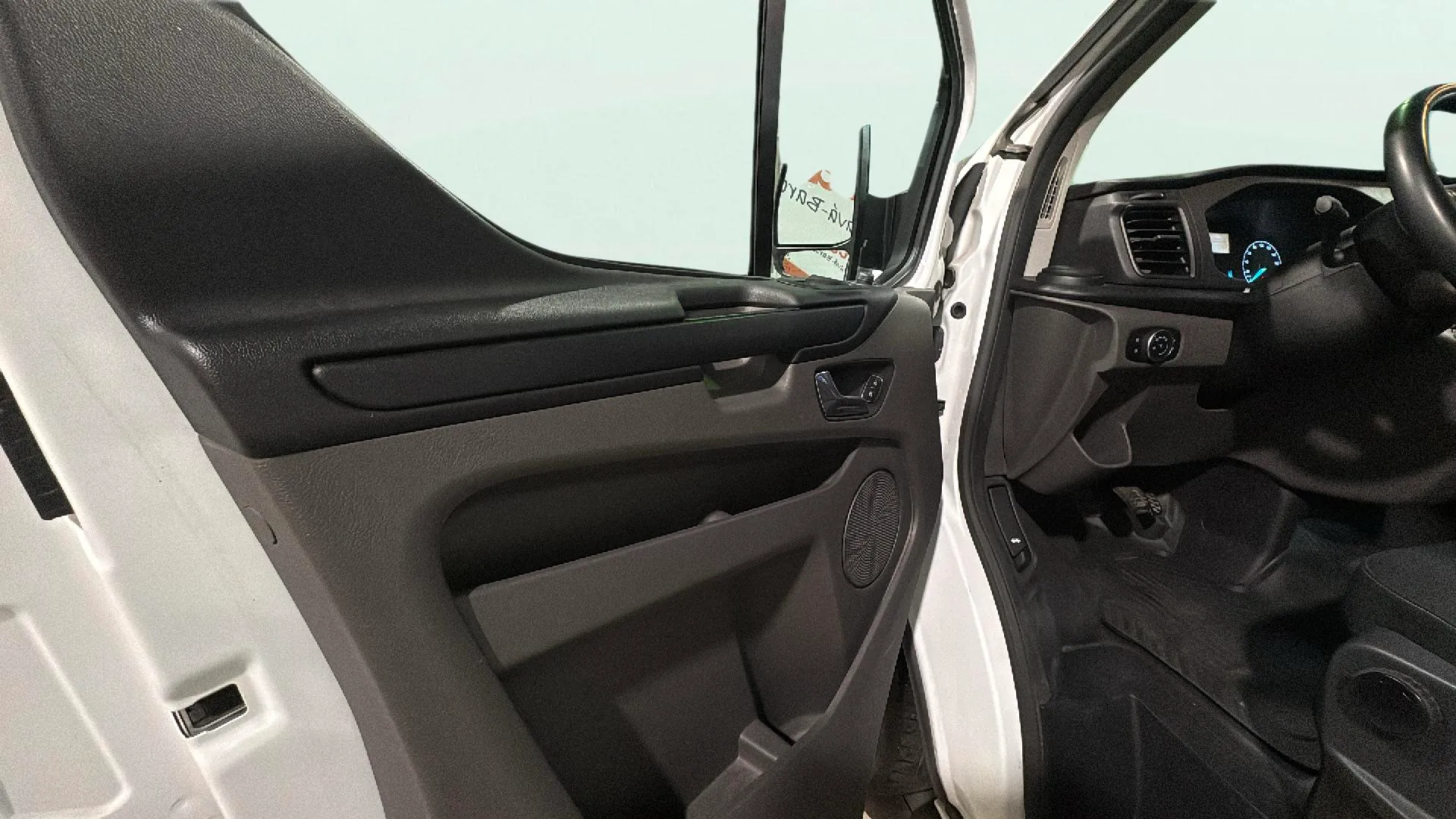 Ford Tourneo Custom 2.0 EcoBoost Hybr L2 Titanium - foto 19