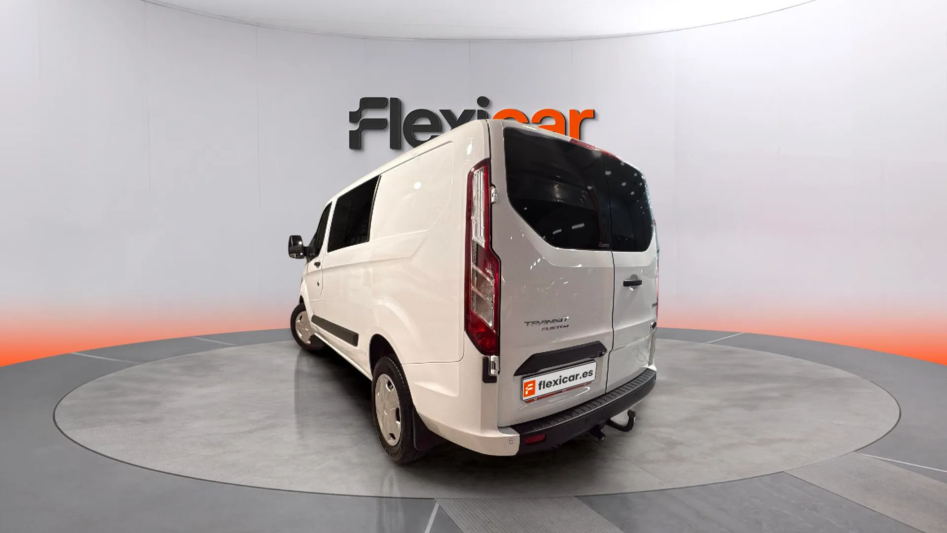 Ford Tourneo Custom 2.0 EcoBoost Hybr L2 Titanium - foto 5