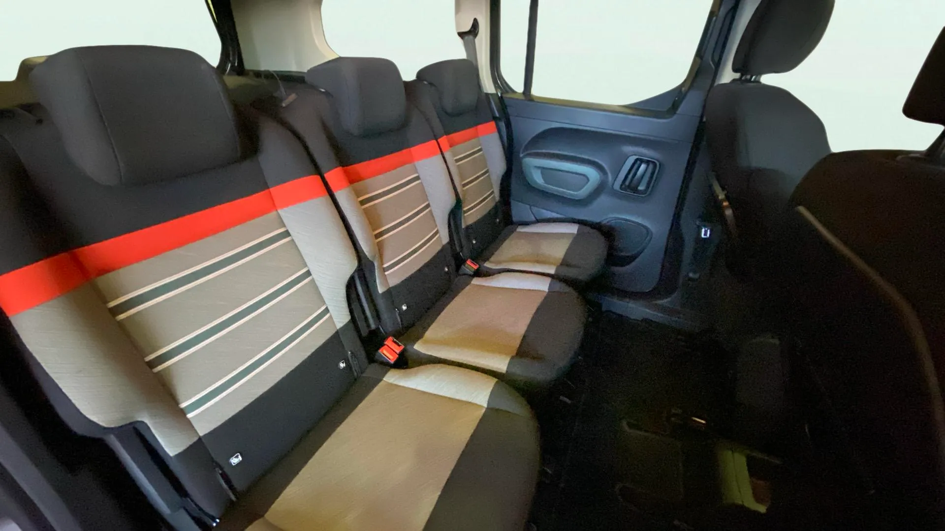 Citroën Berlingo Talla XL BlueHDi 130 Feel - foto 16
