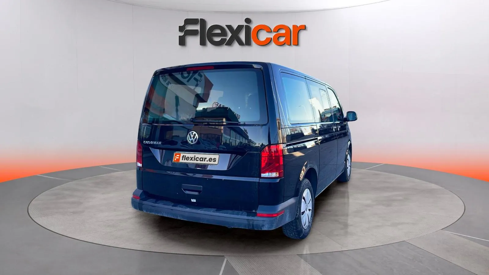Volkswagen Caravelle Corta 2.0 TDI Aut - foto 6