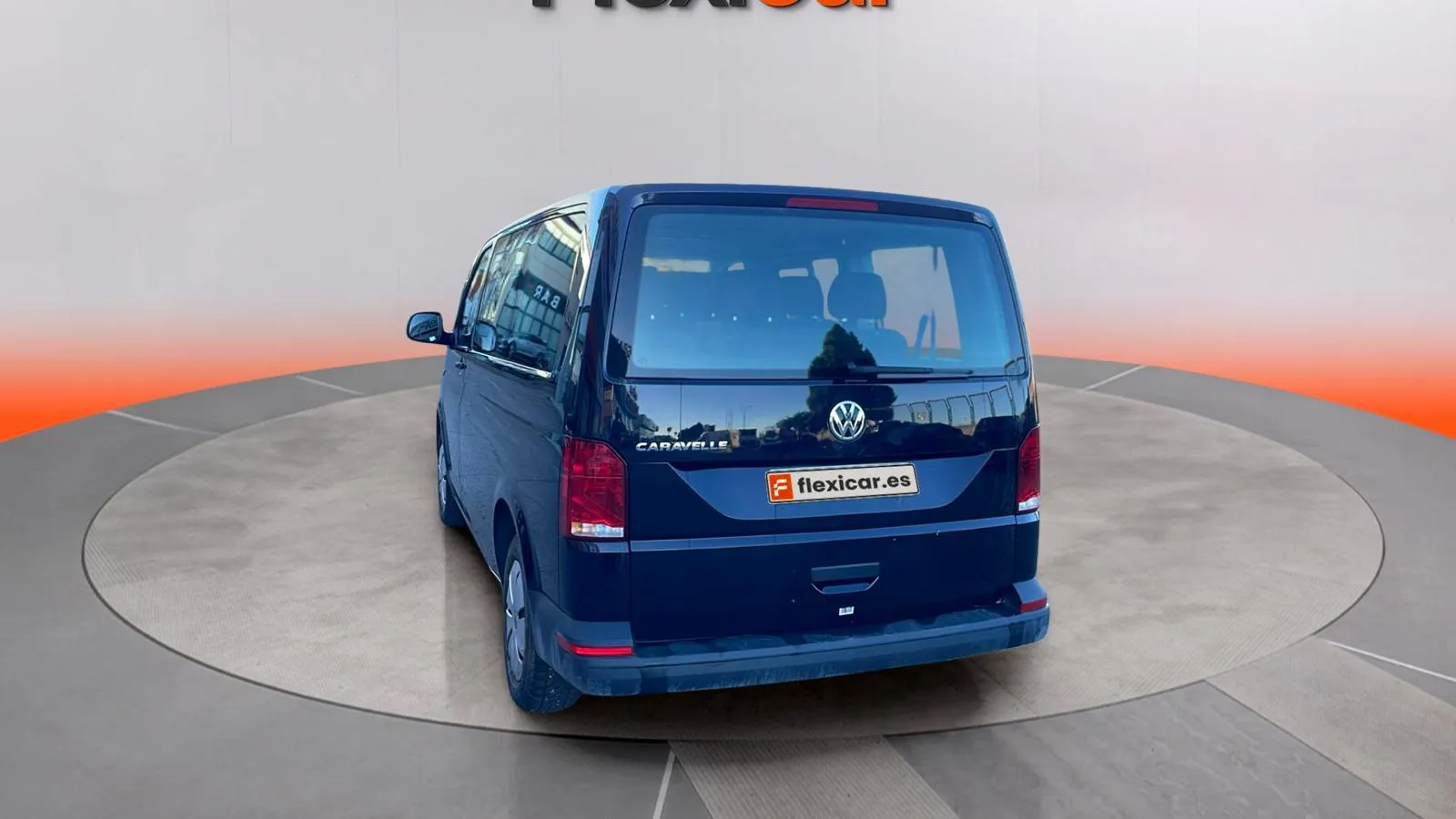 Volkswagen Caravelle Corta 2.0 TDI Aut - foto 5