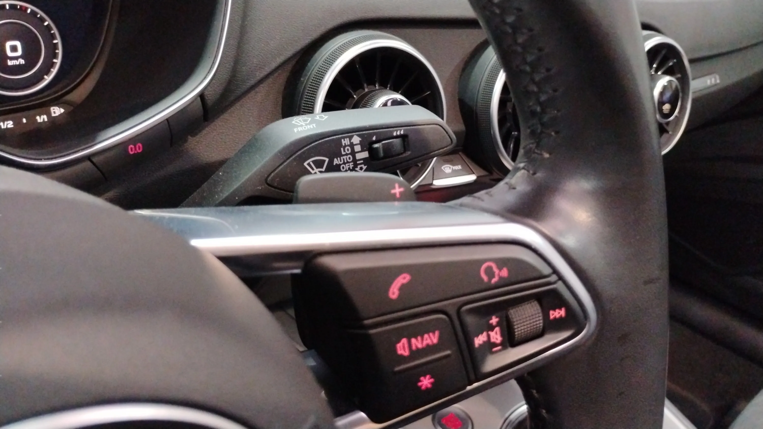 Audi TT 1.8 TFSI S tronic Roadster - foto 13