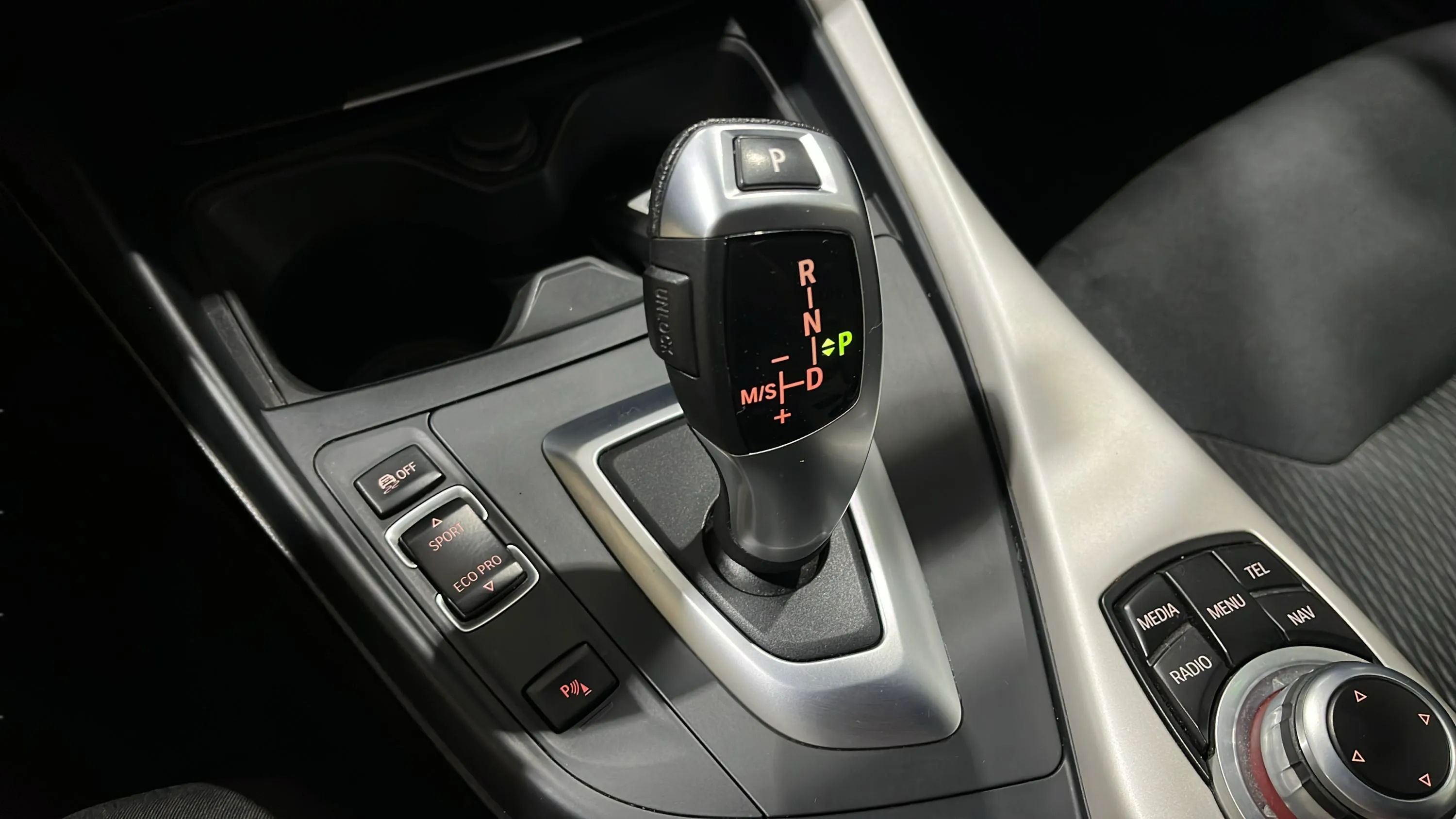 BMW Serie 2 218d - foto 28