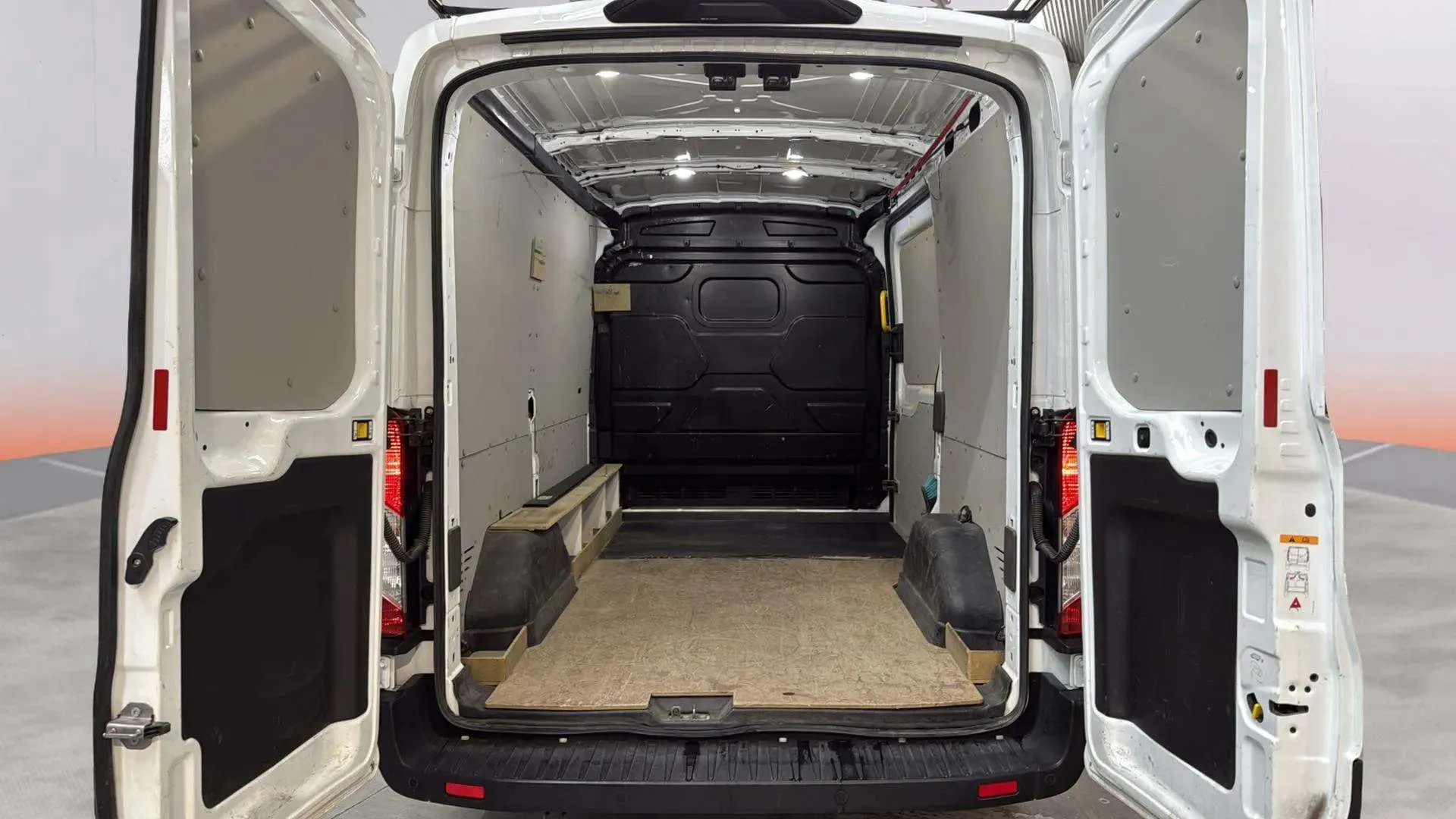 Ford Transit Trend L2 H2 - foto 7