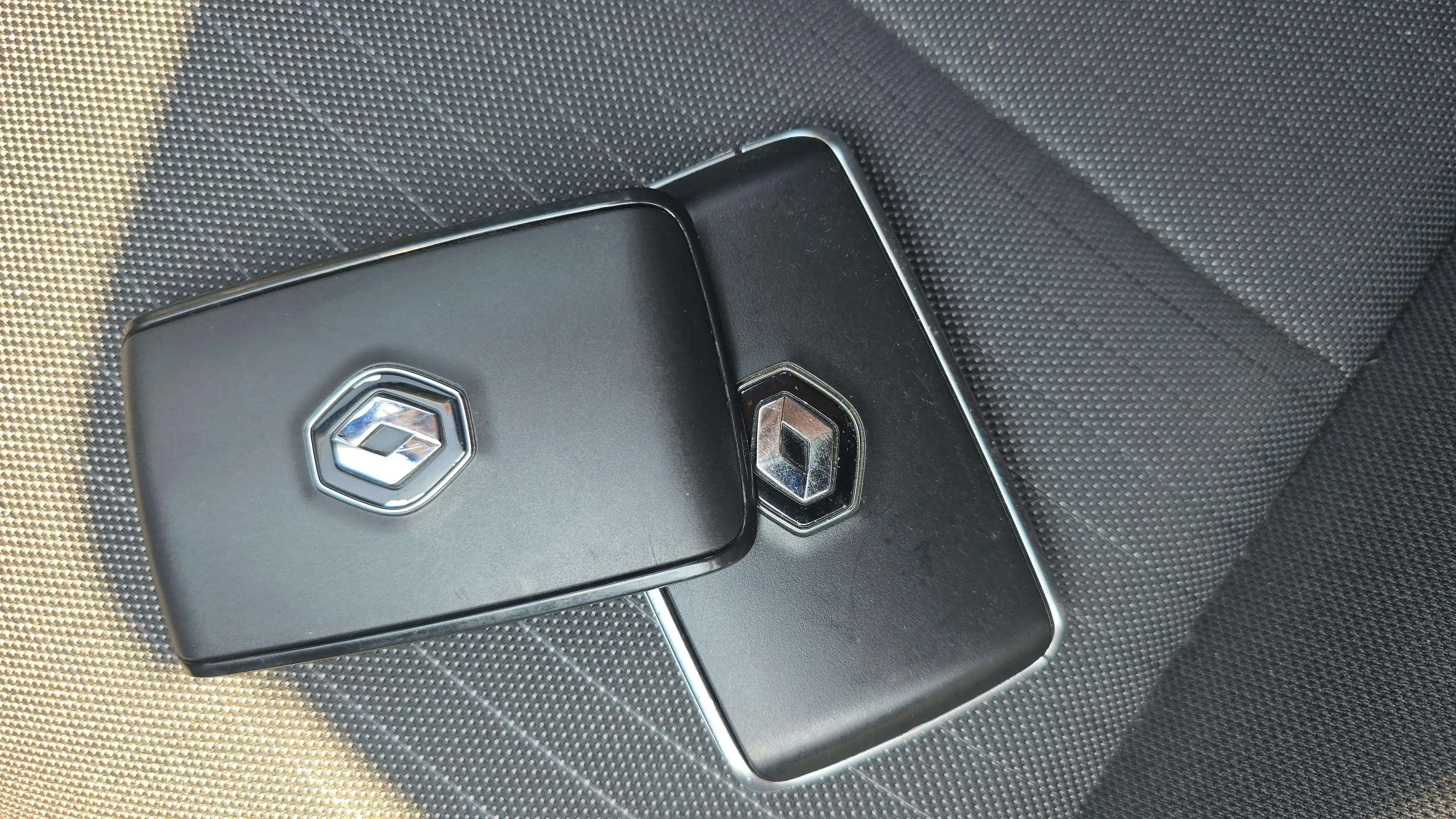 Renault Arkana Evolution TCe EDC mild hybr - foto 13