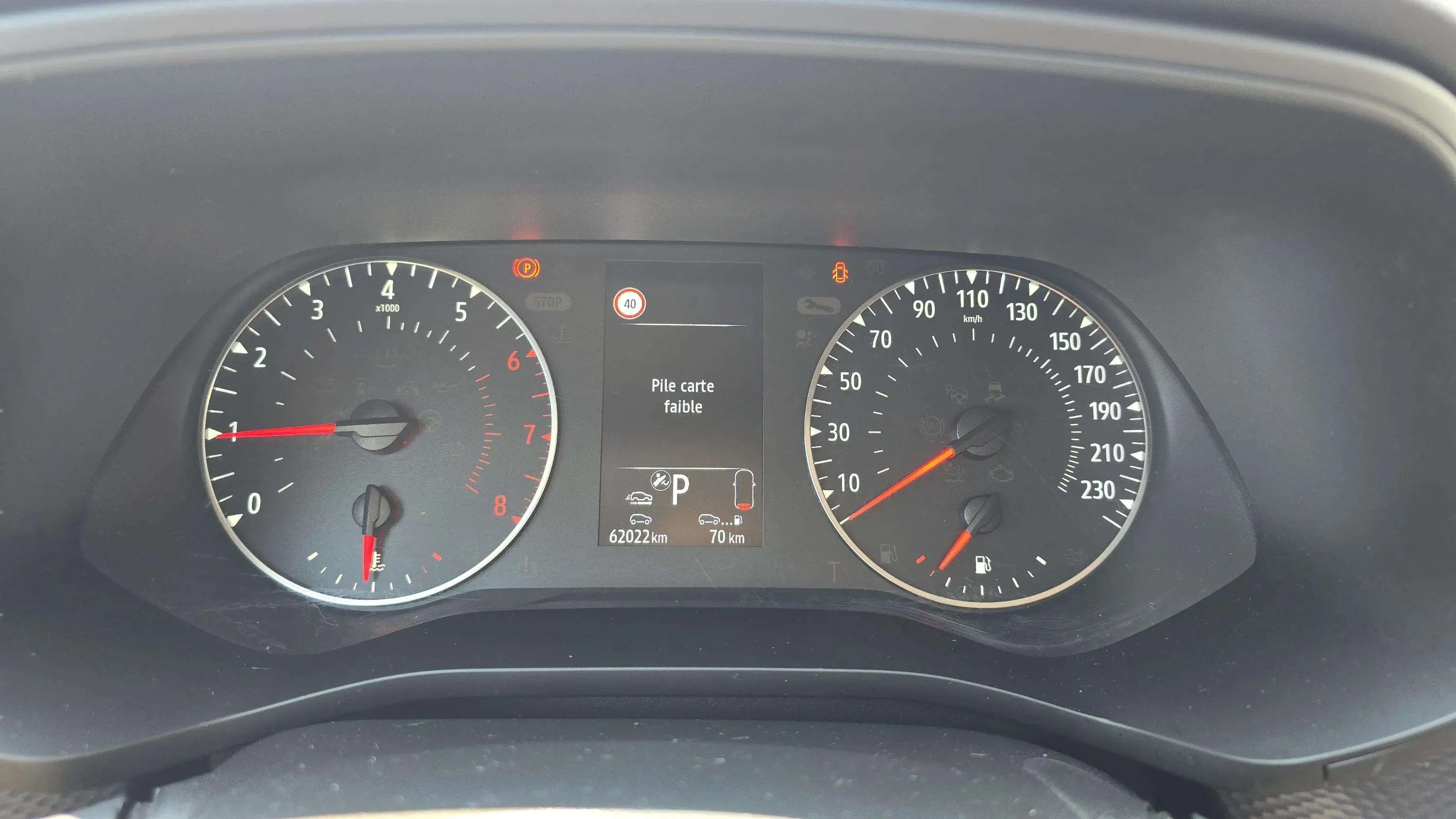Renault Arkana Evolution TCe EDC mild hybr - foto 9