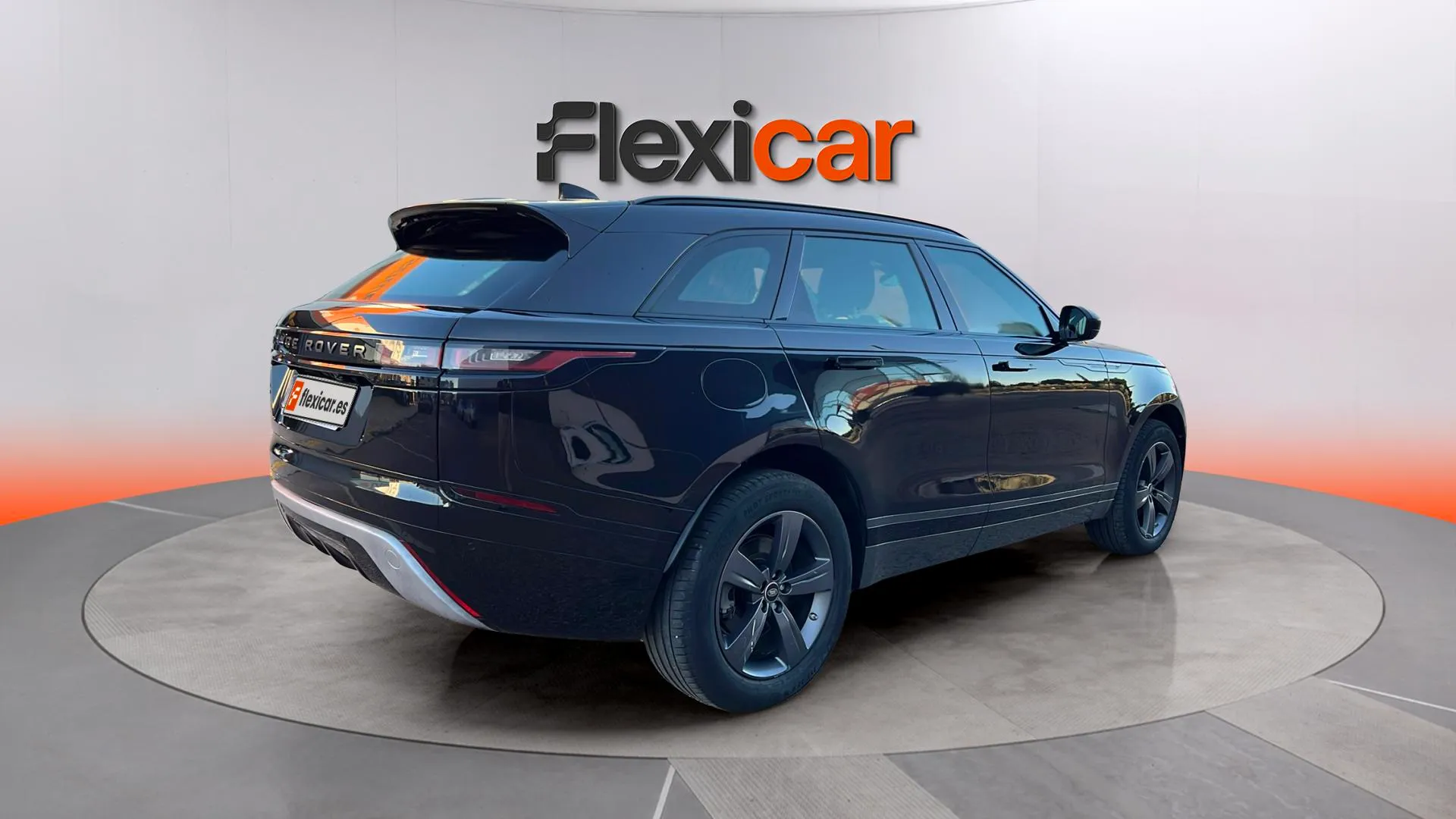 Land Rover Range Rover Velar 2.0 D180 R-Dynamic 4WD - foto 7