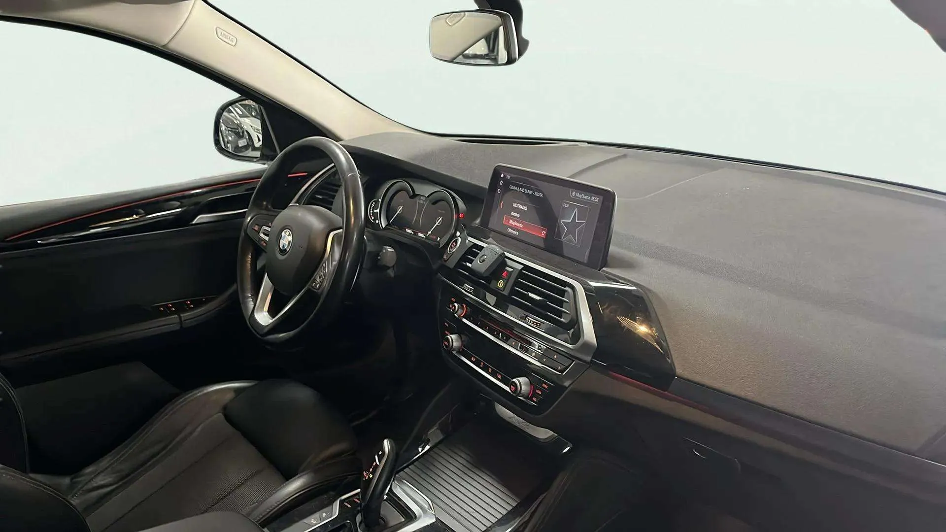 BMW X4 xDrive20d - foto 11