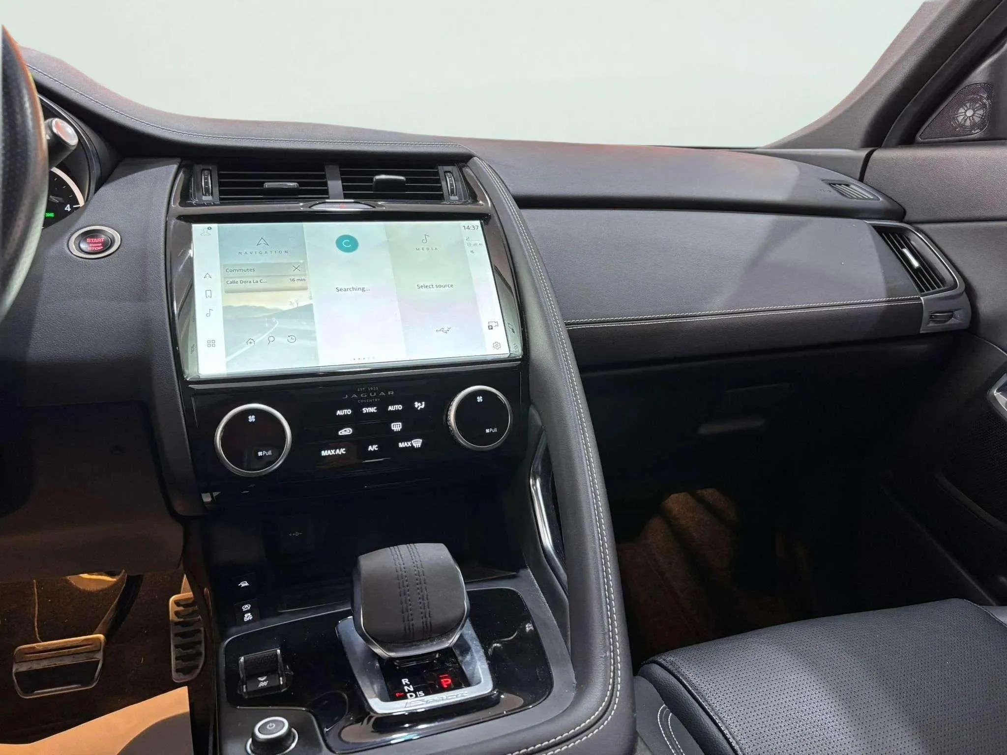 Jaguar E-Pace 2.0D I4 AWD MHEV R-Dynamic S - foto 26
