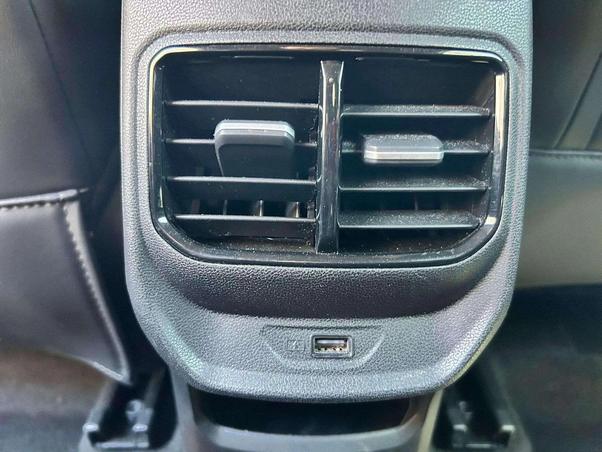 MG MG3 Hybrid+ Luxury - foto 22