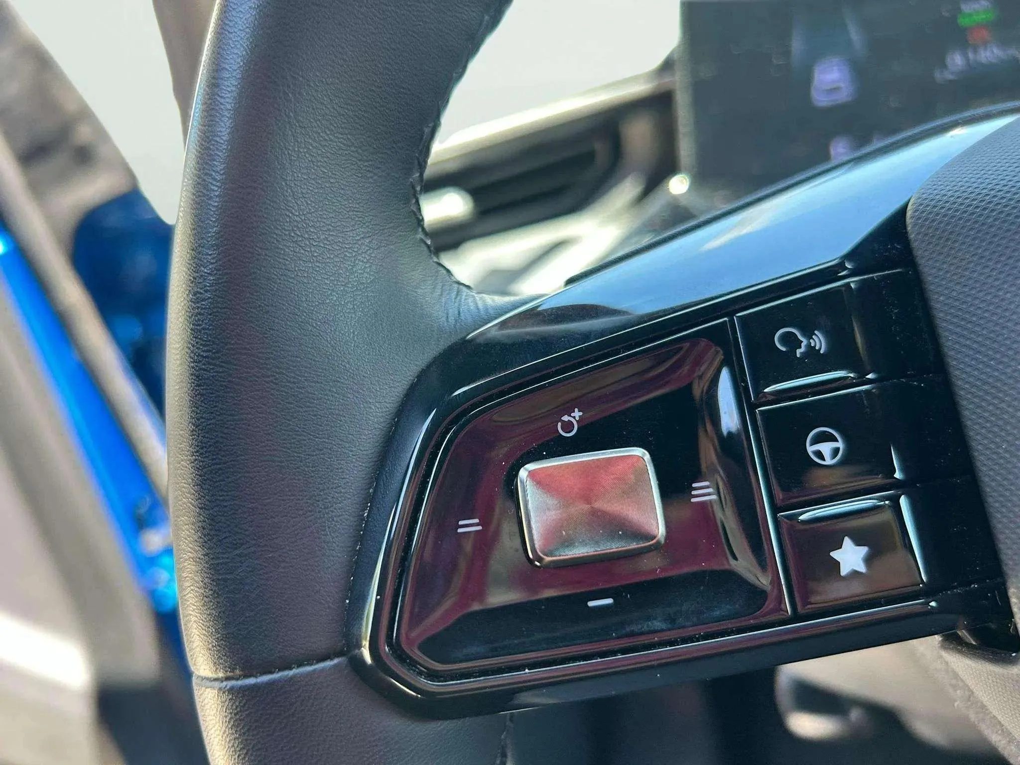 MG MG3 Hybrid+ Luxury - foto 11