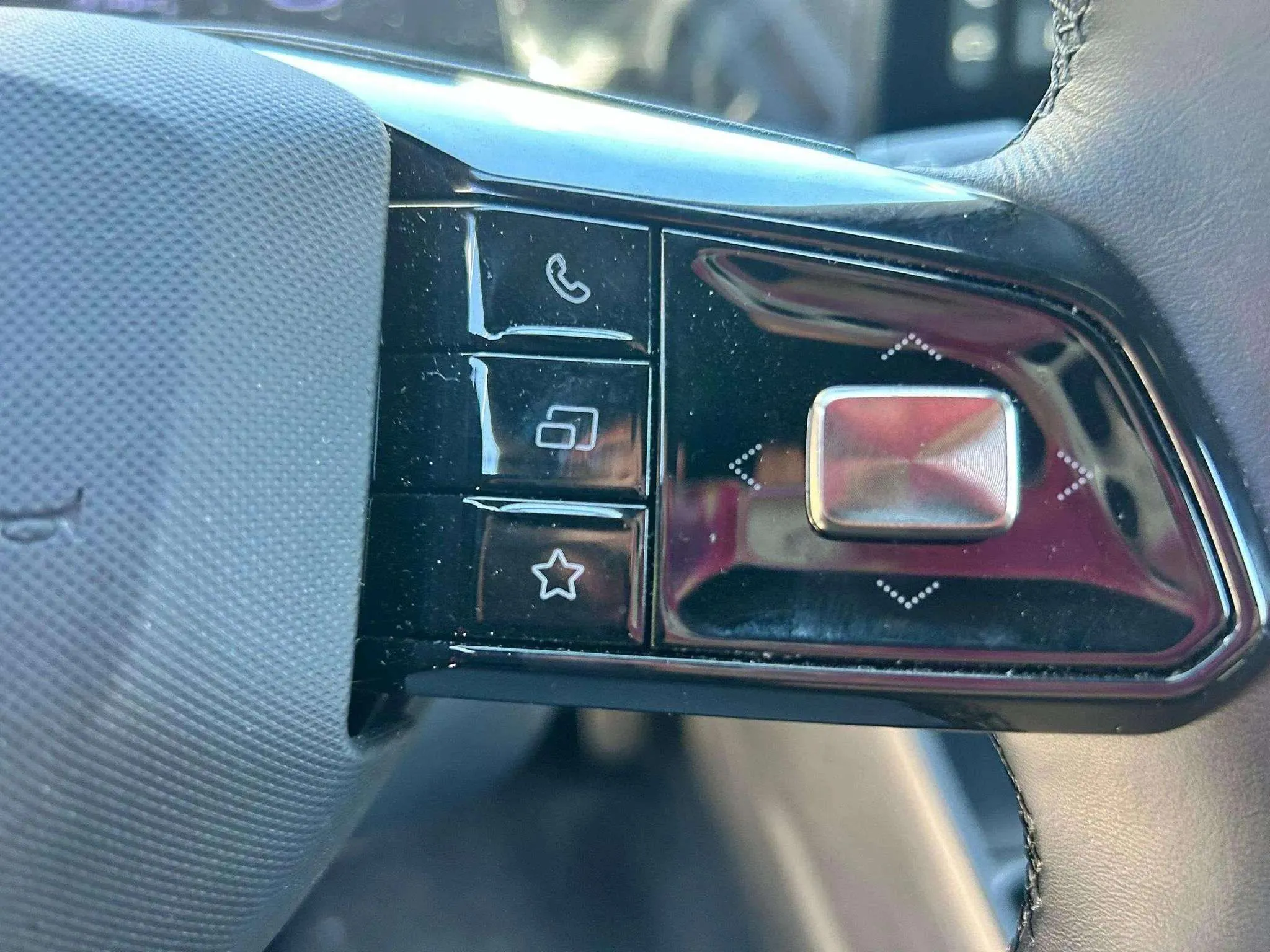 MG MG3 Hybrid+ Luxury - foto 12