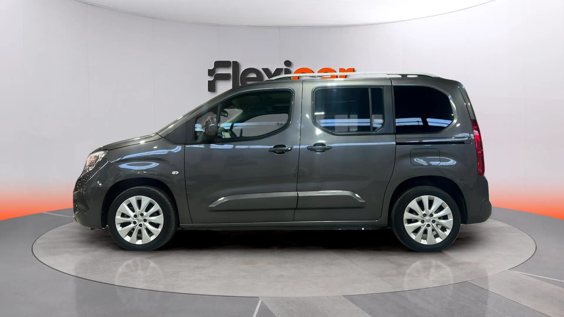 Opel Combo 1.5 TD Innovation L - foto 4